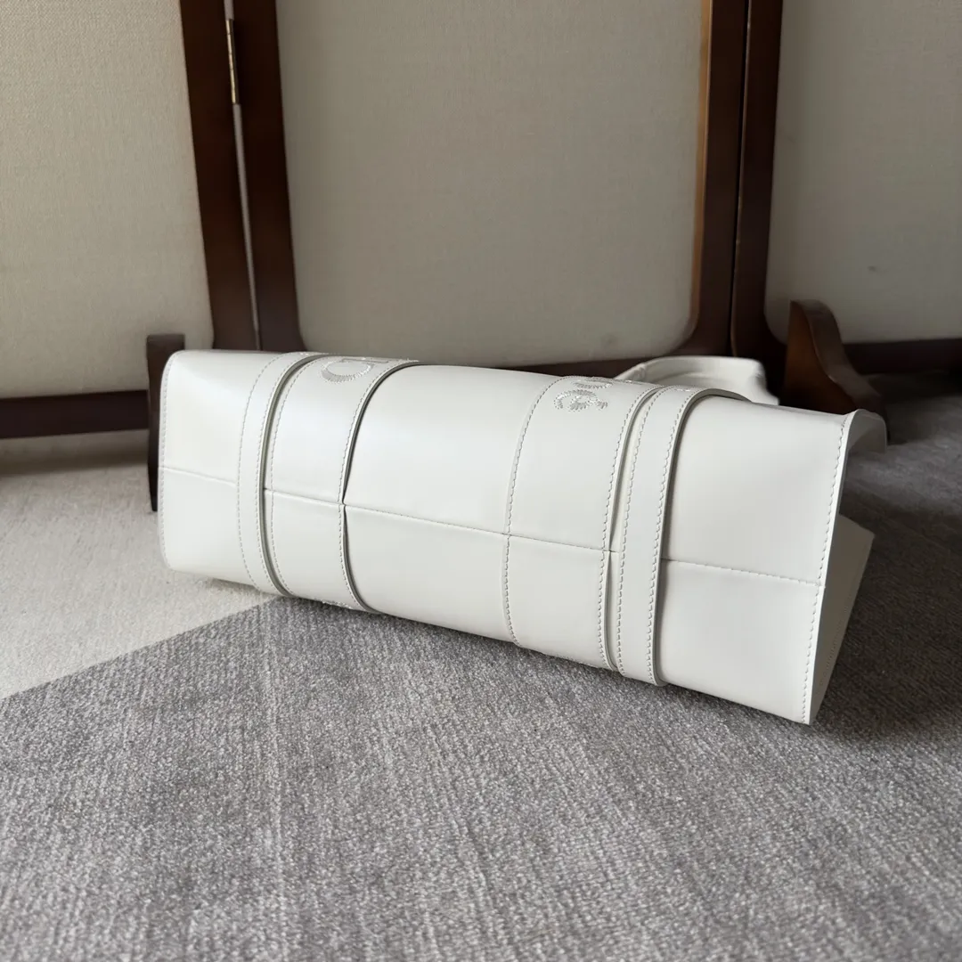 Chloé Woody Tote 白 鞄 - 画像 (4)