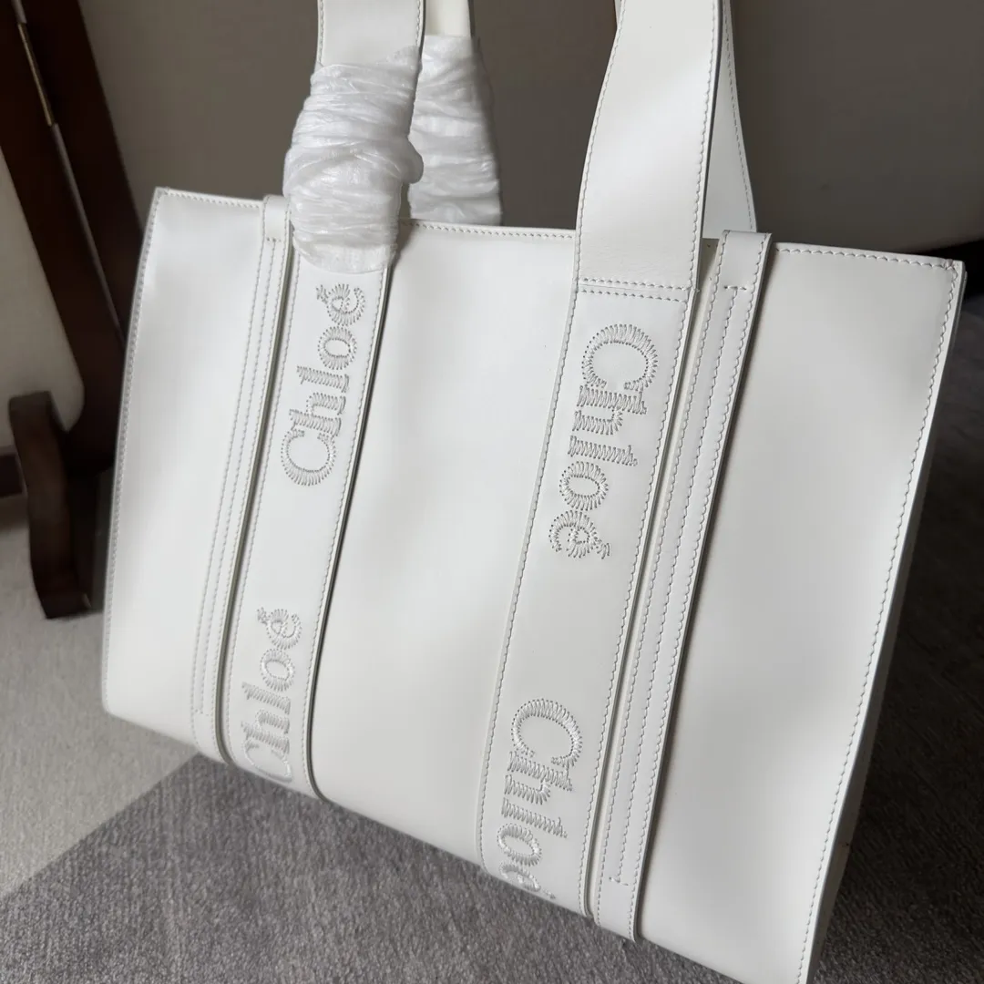 Chloé Woody Tote 白 鞄 - 画像 (5)
