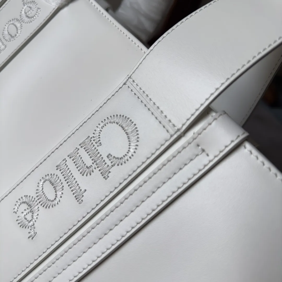 Chloé Woody Tote 白 鞄 - 画像 (6)