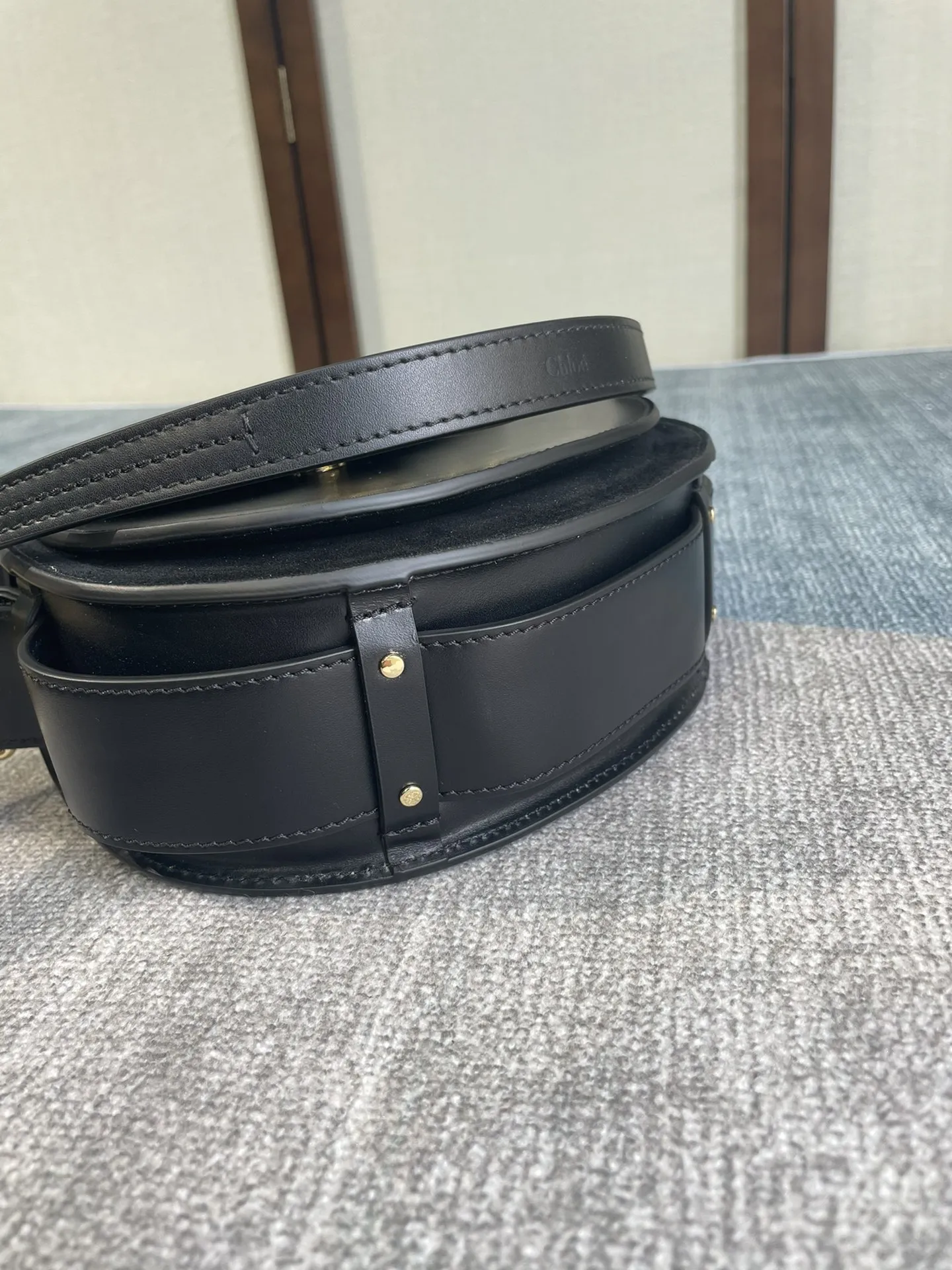 Chloé Tess 秋冬新款 黒色 ショルダーバッグ - 画像 (5)