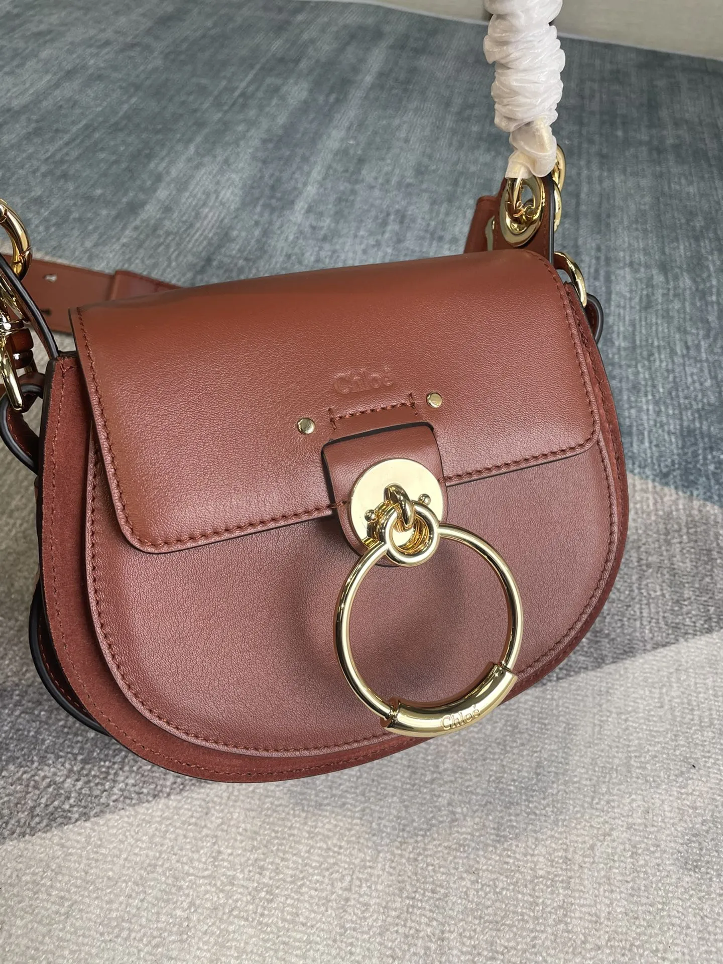 Chloé Tess 秋冬新款 ショルダーバッグ 茶色 - 画像 (6)