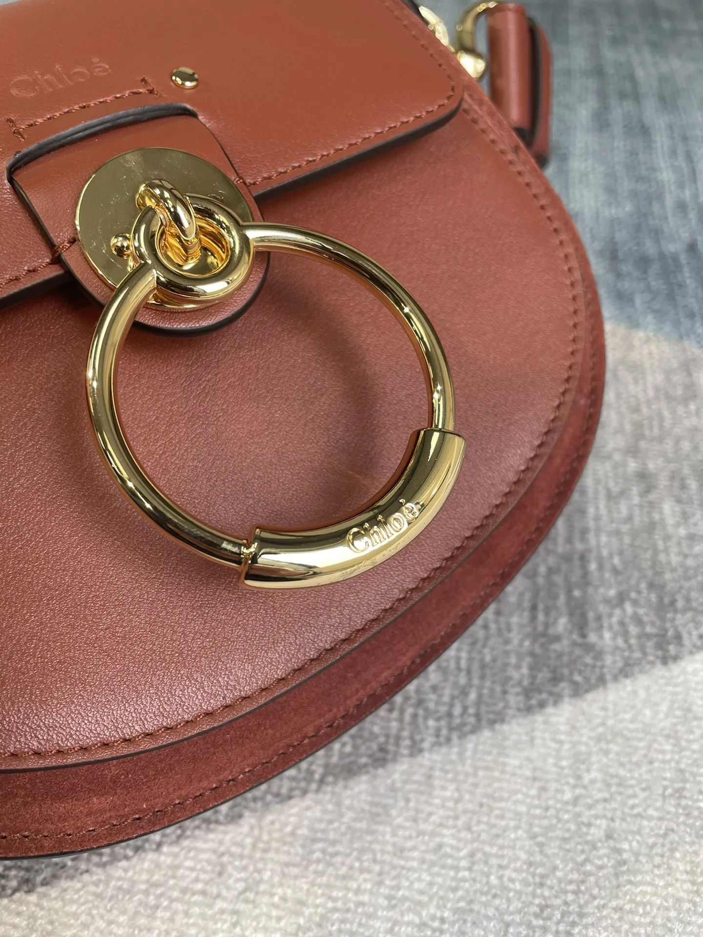 Chloé Tess 秋冬新款 ショルダーバッグ 茶色 - 画像 (7)