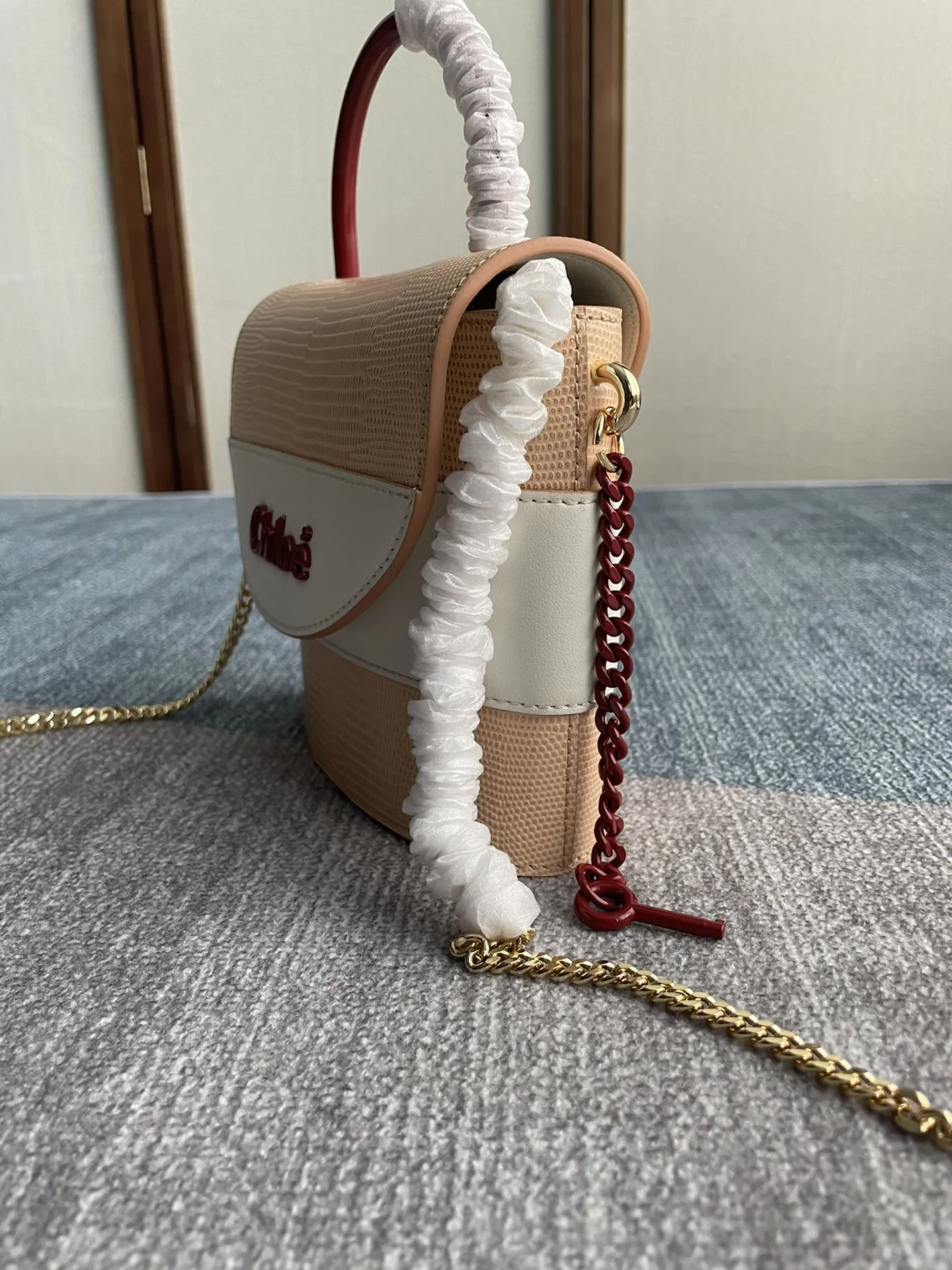 Chloé ABY LOCK 小号手袋 ピンク クロコ型押し - 画像 (3)