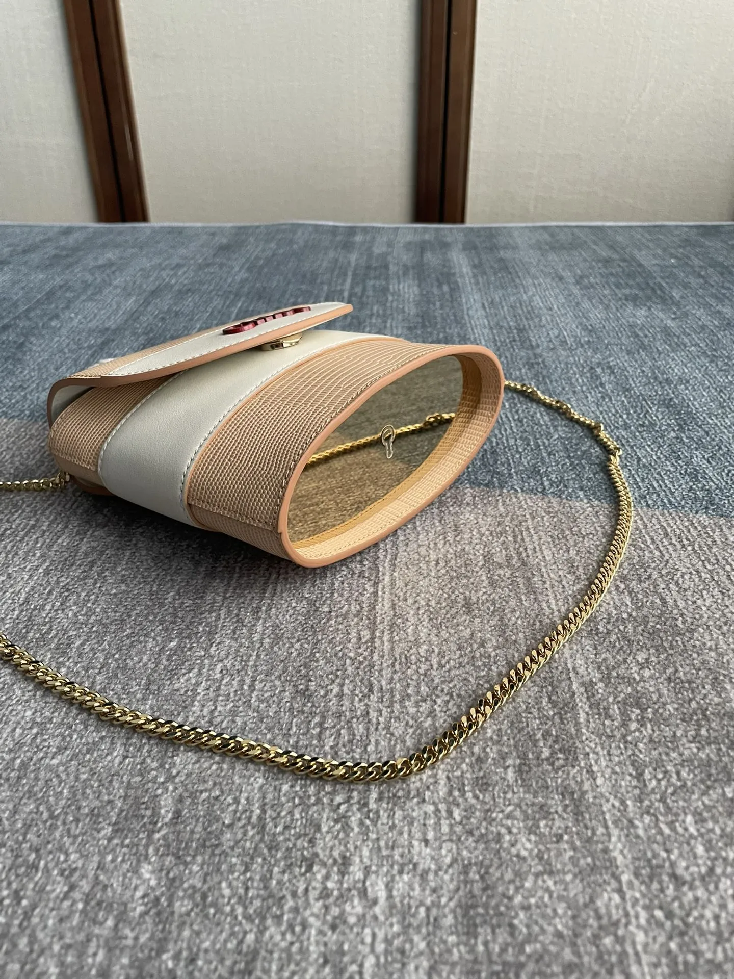 Chloé ABY LOCK 小号手袋 ピンク クロコ型押し - 画像 (6)