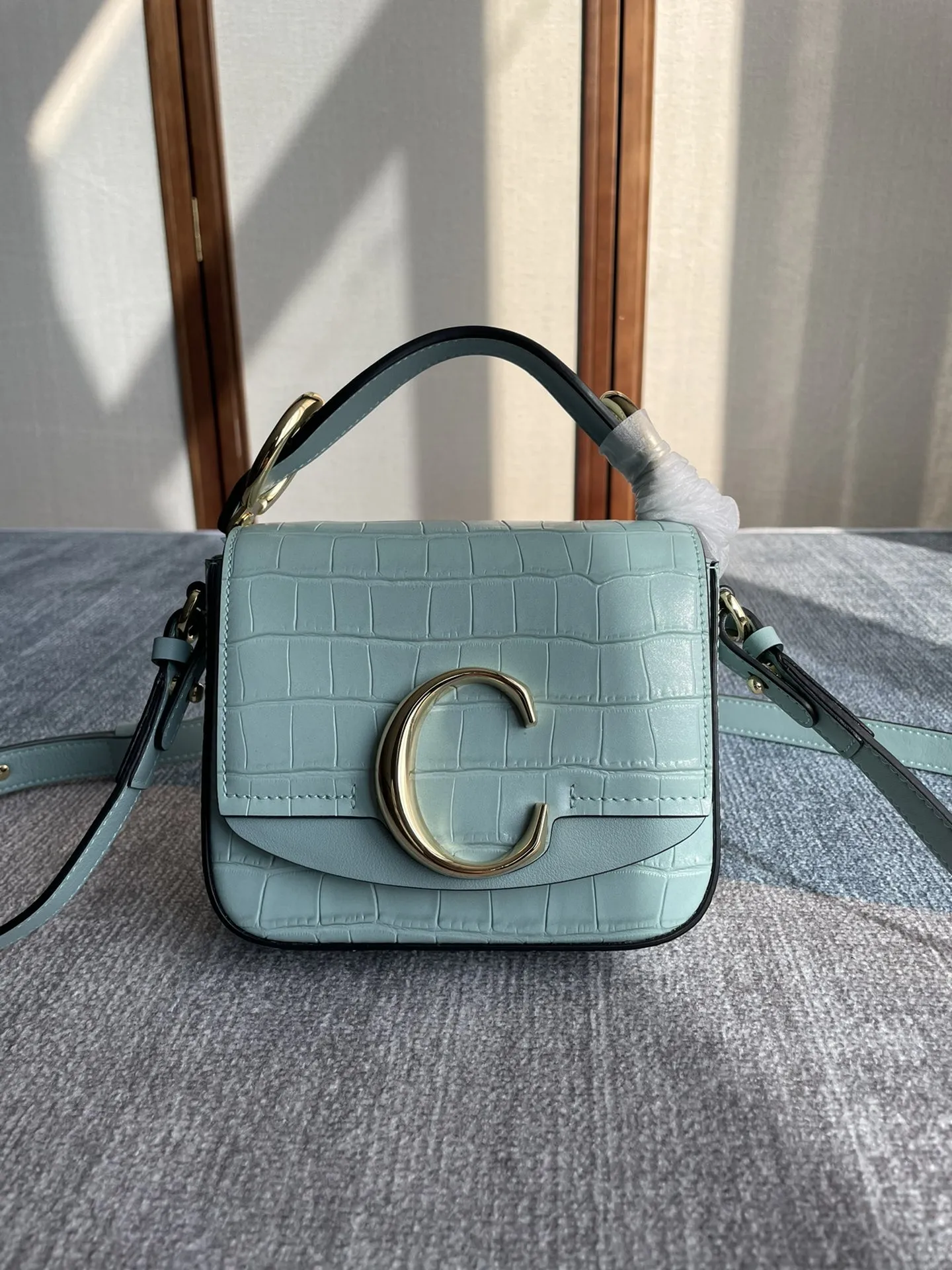 Chloé C Bag ライトブルー クロコ型押し