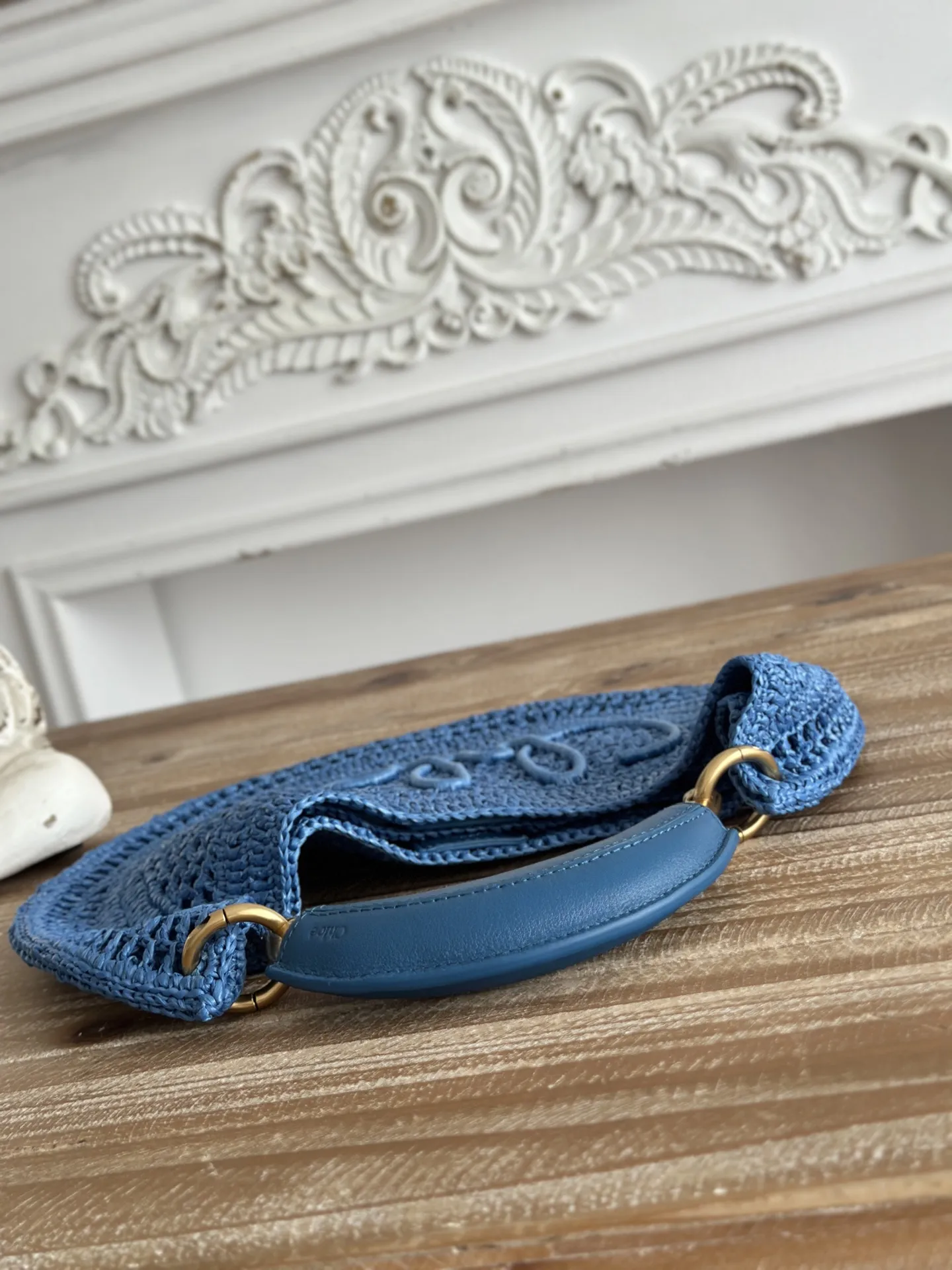 Chloé Summer Banana ブルー ラフィア編みバッグ - 画像 (5)