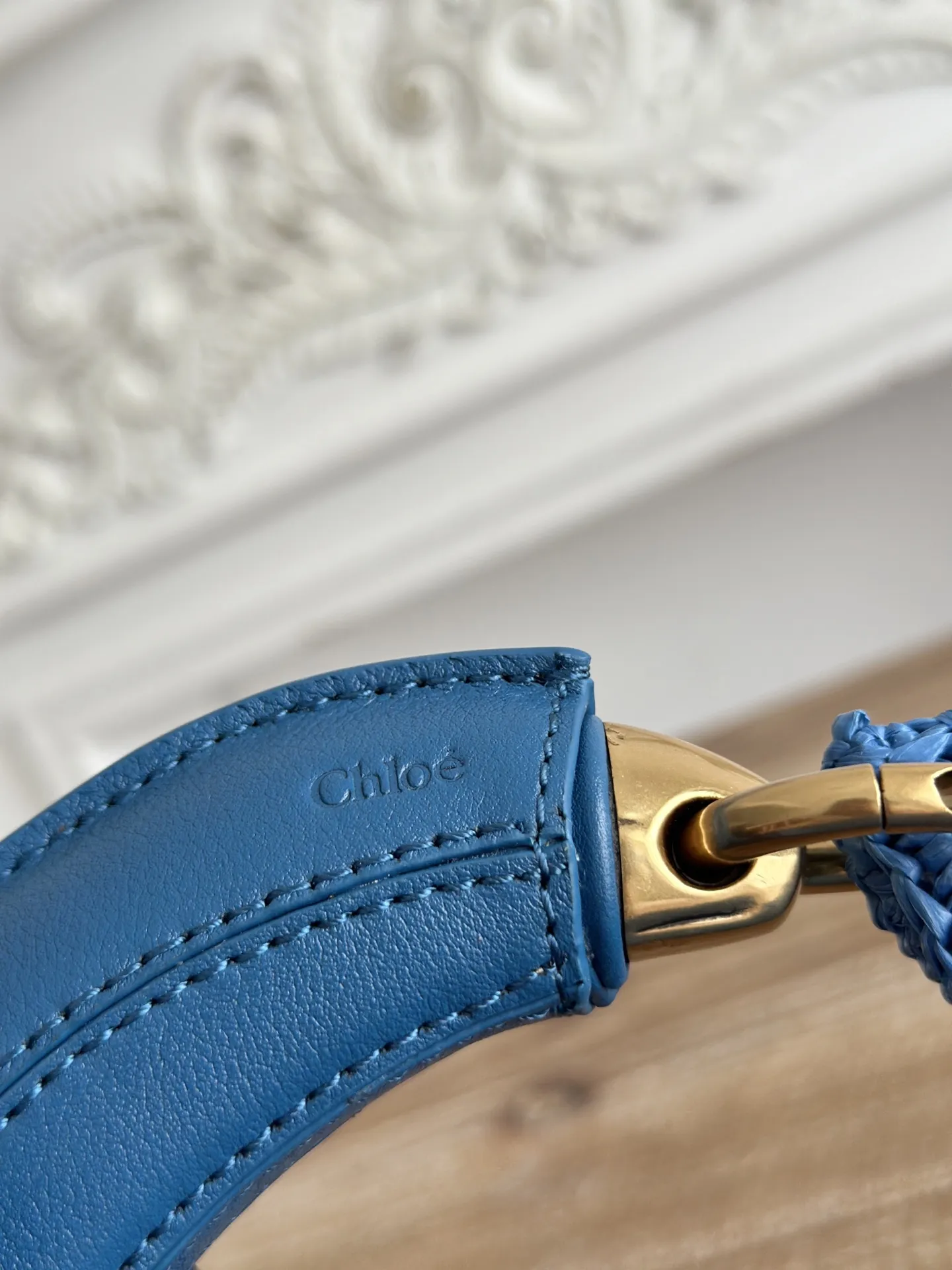 Chloé Summer Banana ブルー ラフィア編みバッグ - 画像 (8)