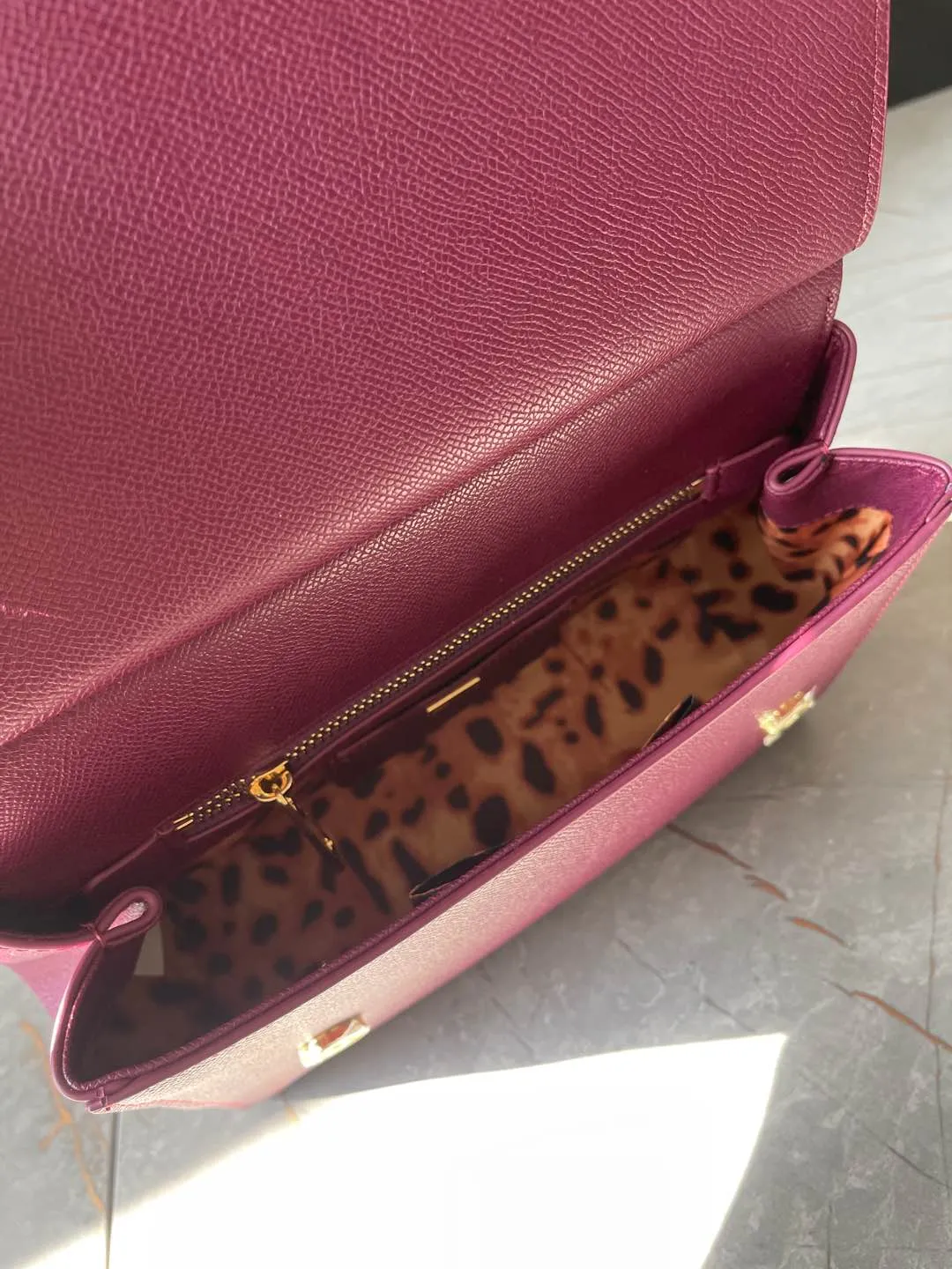 Dolce&Gabbana バーガンディレザーバッグ - 画像 (9)