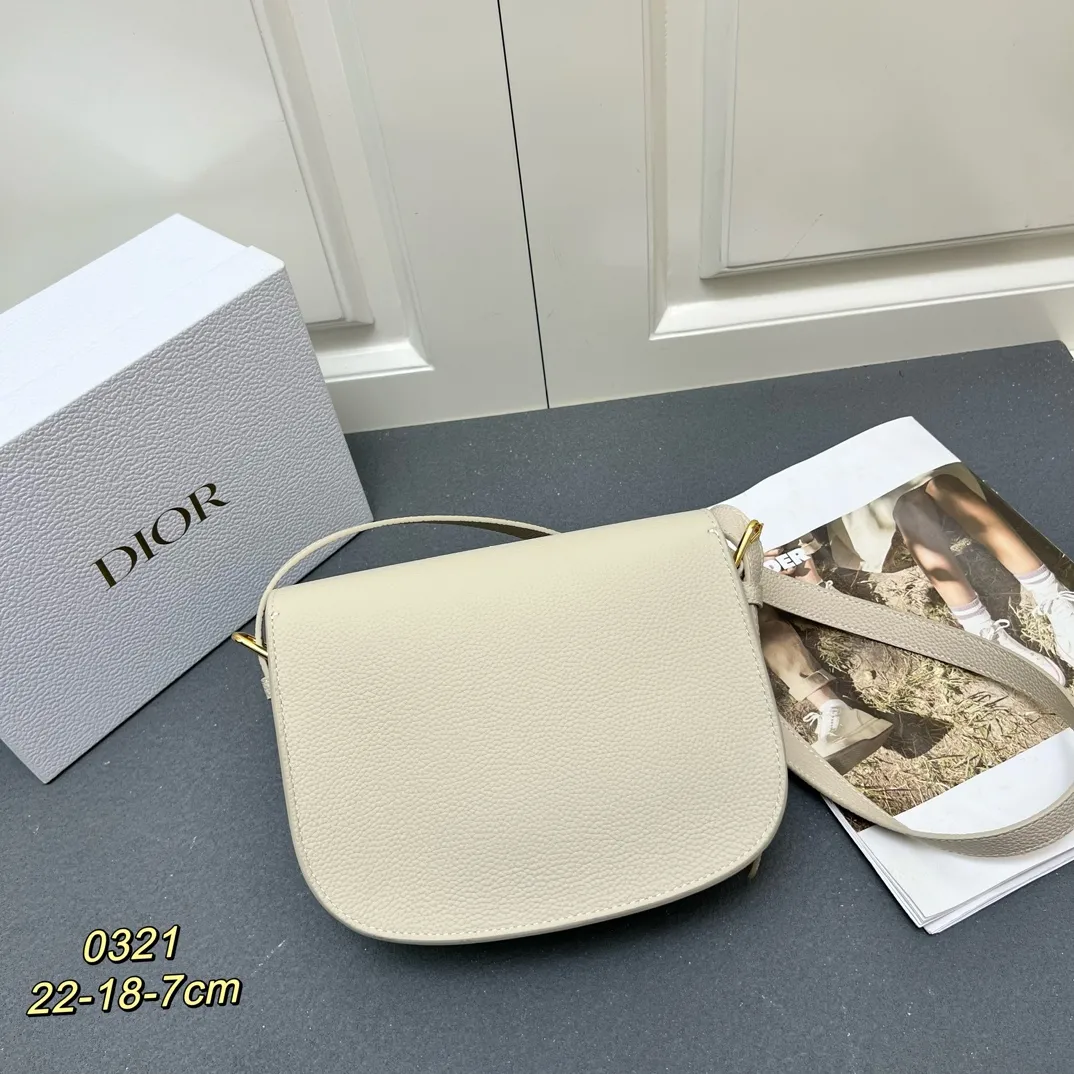 Christian Dior ビージュ ボビー バッグ - 画像 (3)