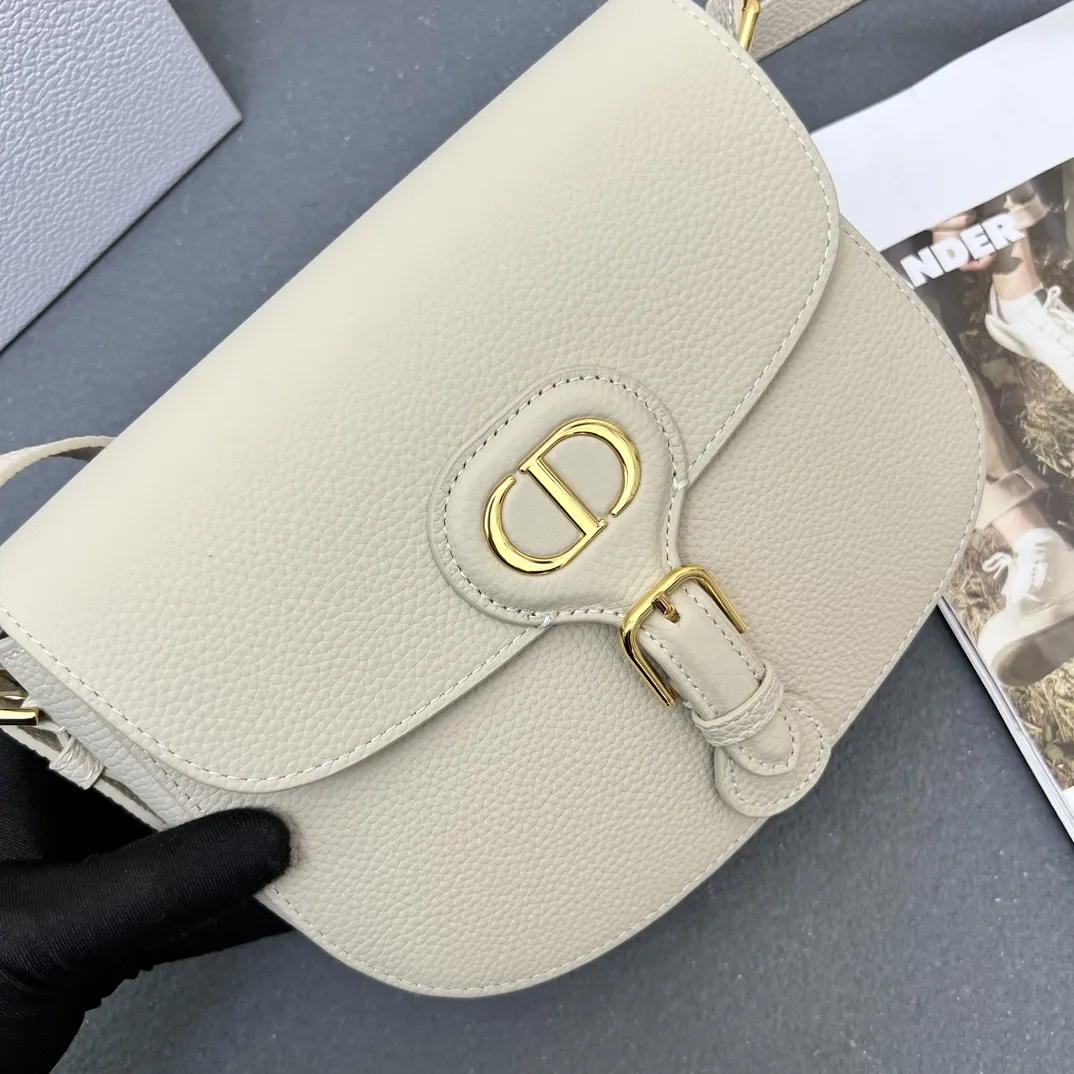 Christian Dior ビージュ ボビー バッグ - 画像 (4)