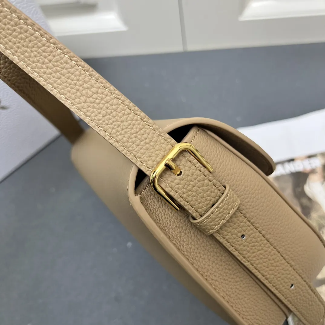 Christian Dior ベージュ 22サイズレトロバッグ - 画像 (7)