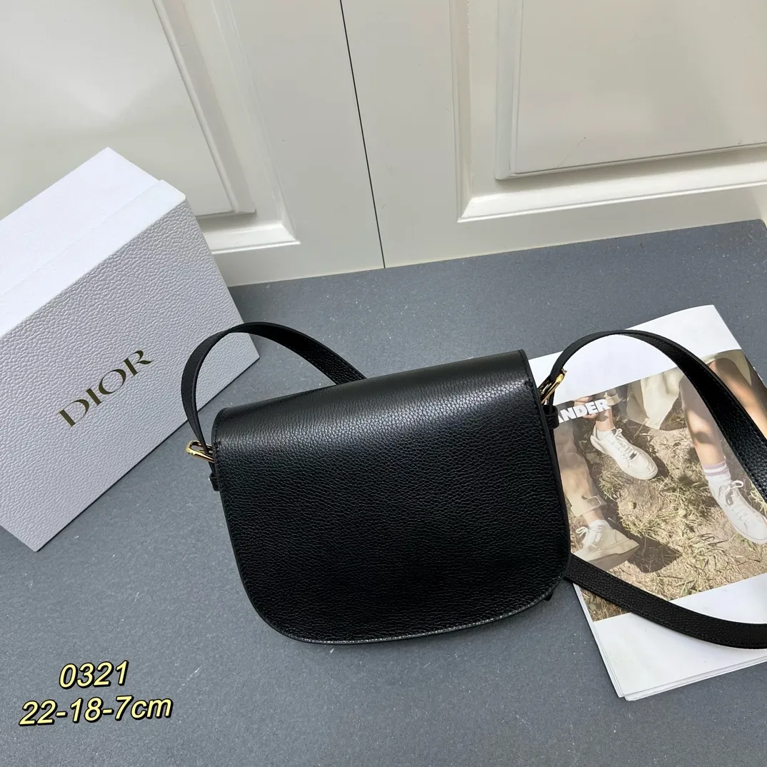 Christian Dior ブラック ボビー バッグ 22サイズ - 画像 (3)