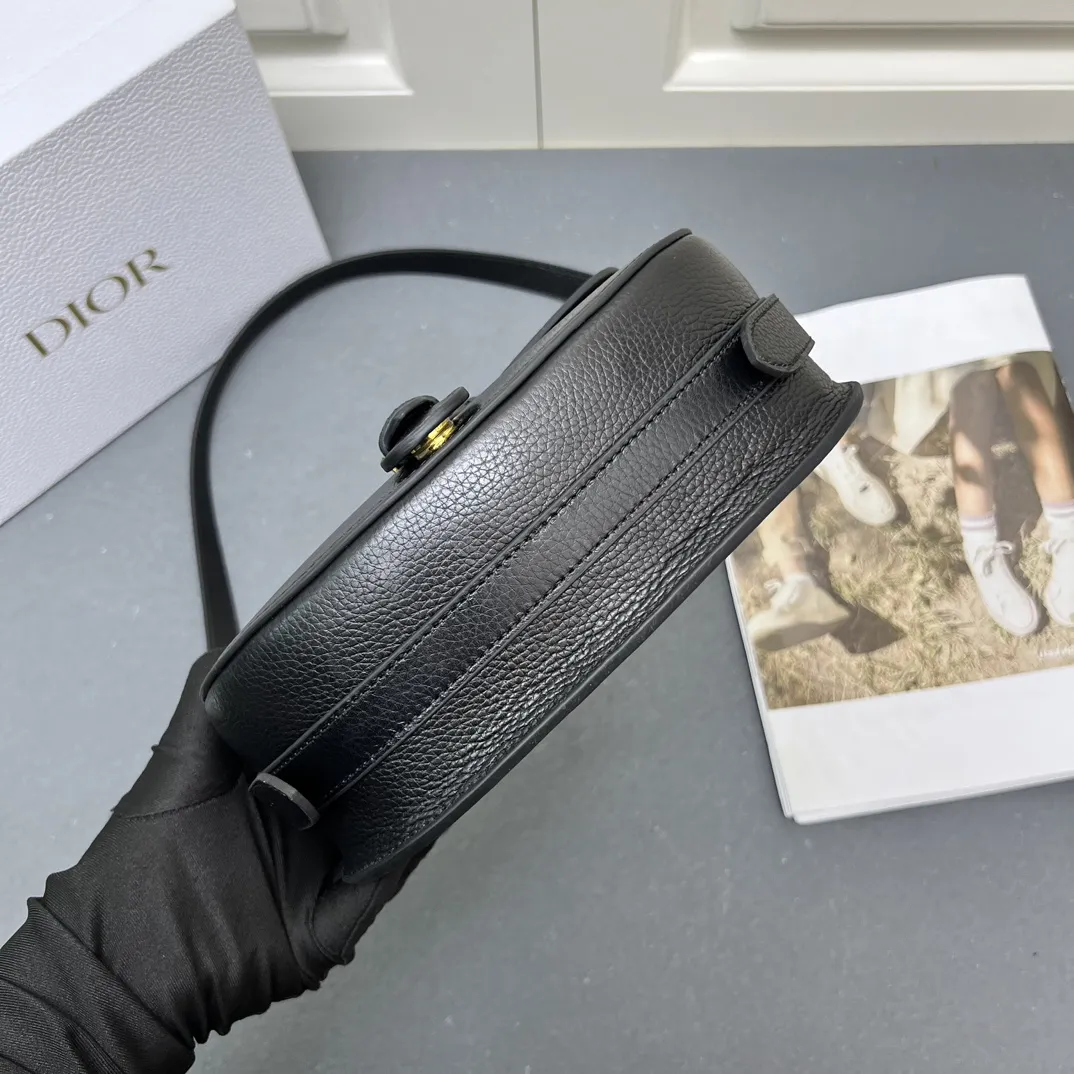 Christian Dior ブラック ボビー バッグ 22サイズ - 画像 (7)