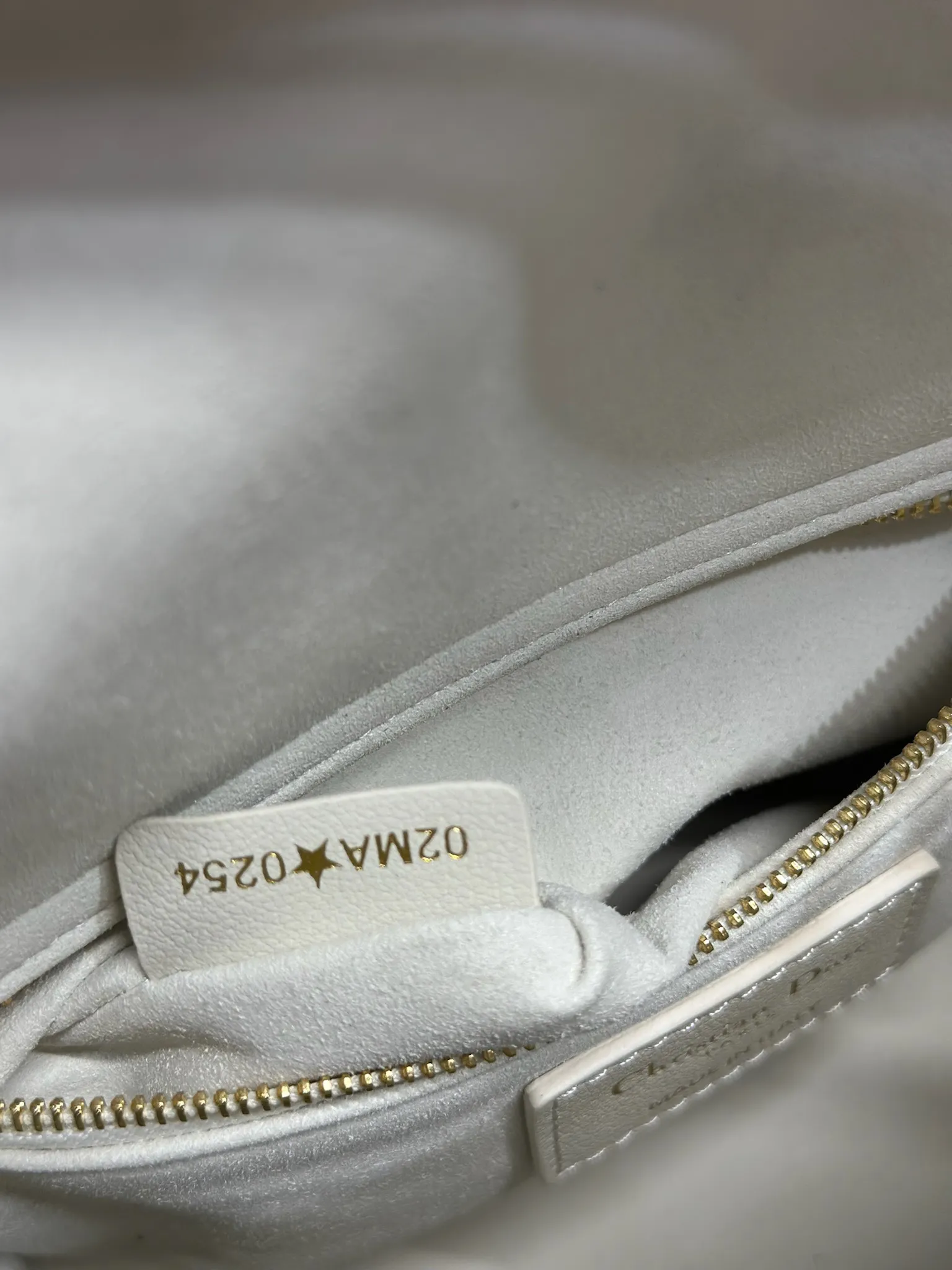 Christian Dior 白圧花菱格 Lady Dior ハンドバッグ - 画像 (10)