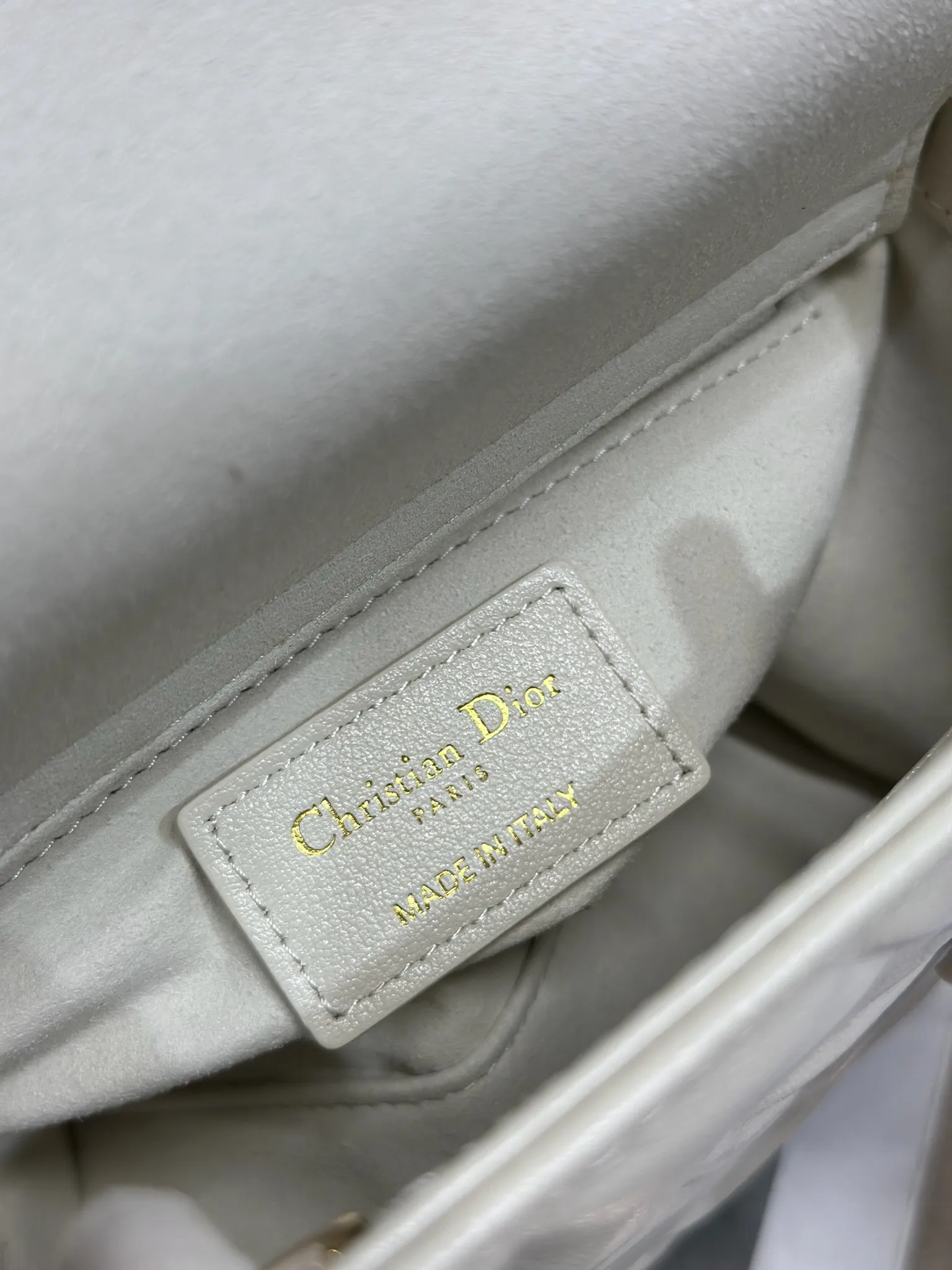 Christian Dior 白色プレス花菱格 Lady Dior ハンドバッグ - 画像 (9)