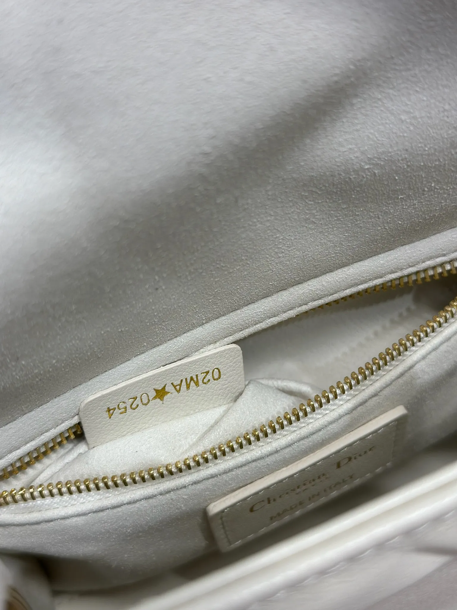 Christian Dior 白色プレス花菱格 Lady Dior ハンドバッグ - 画像 (10)