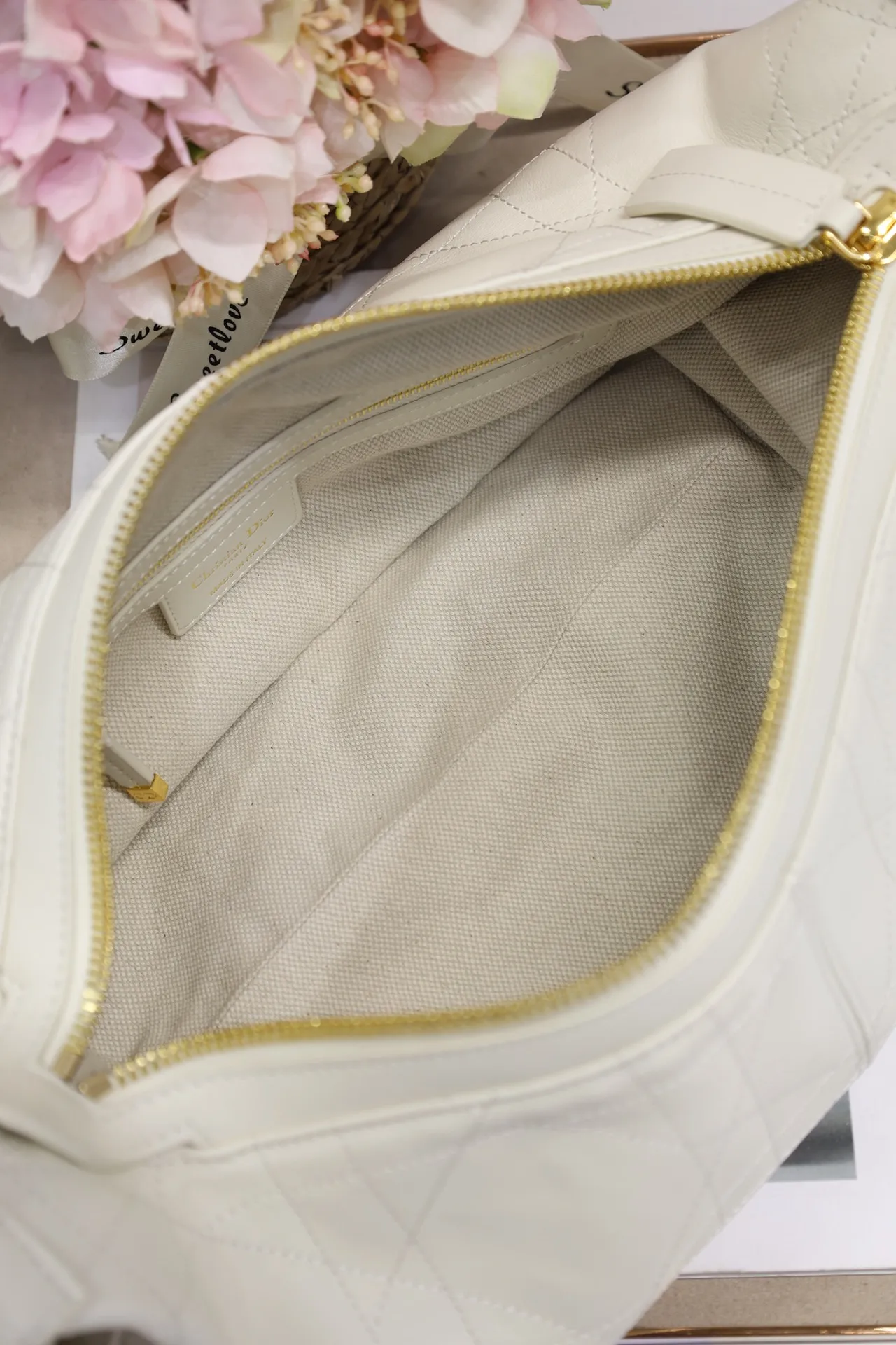 Christian Dior D-Journey ミディアムハンドバッグ ホワイト プレーン - 画像 (9)