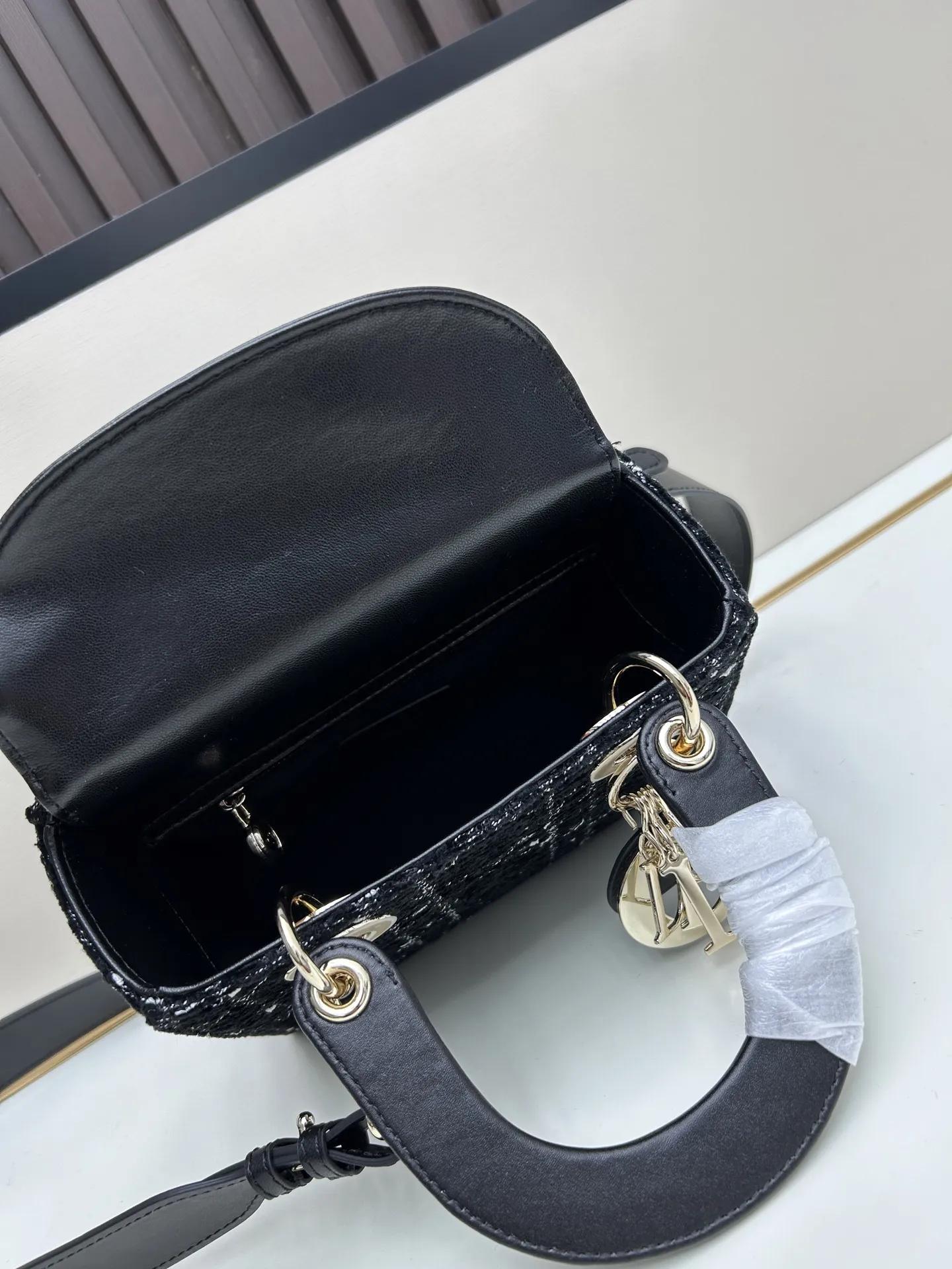 Christian Dior ブラックツイードハンドバッグ2388 - 画像 (8)