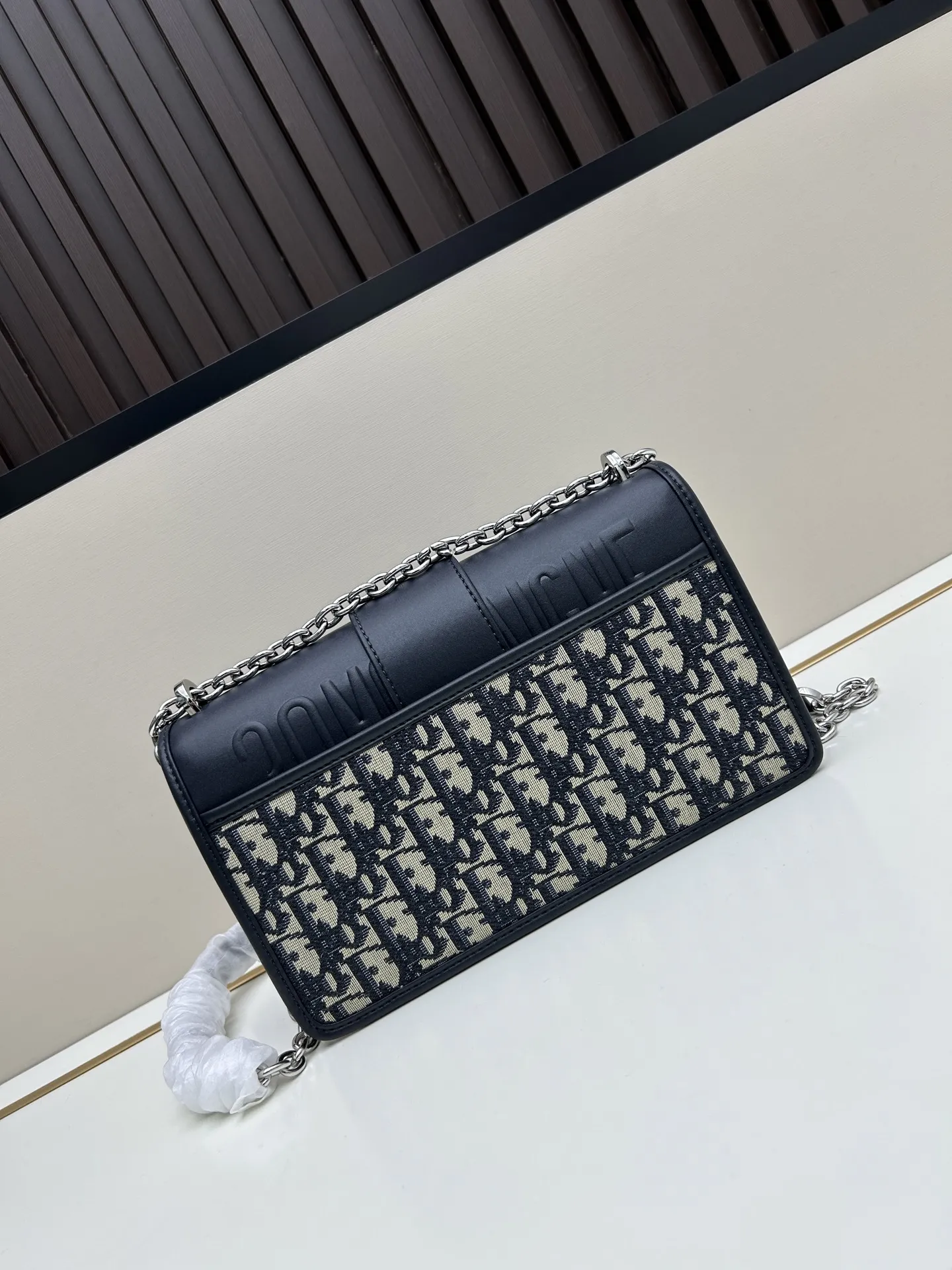 Christian Dior ブラック モンターニュバッグ 大型 - 画像 (4)