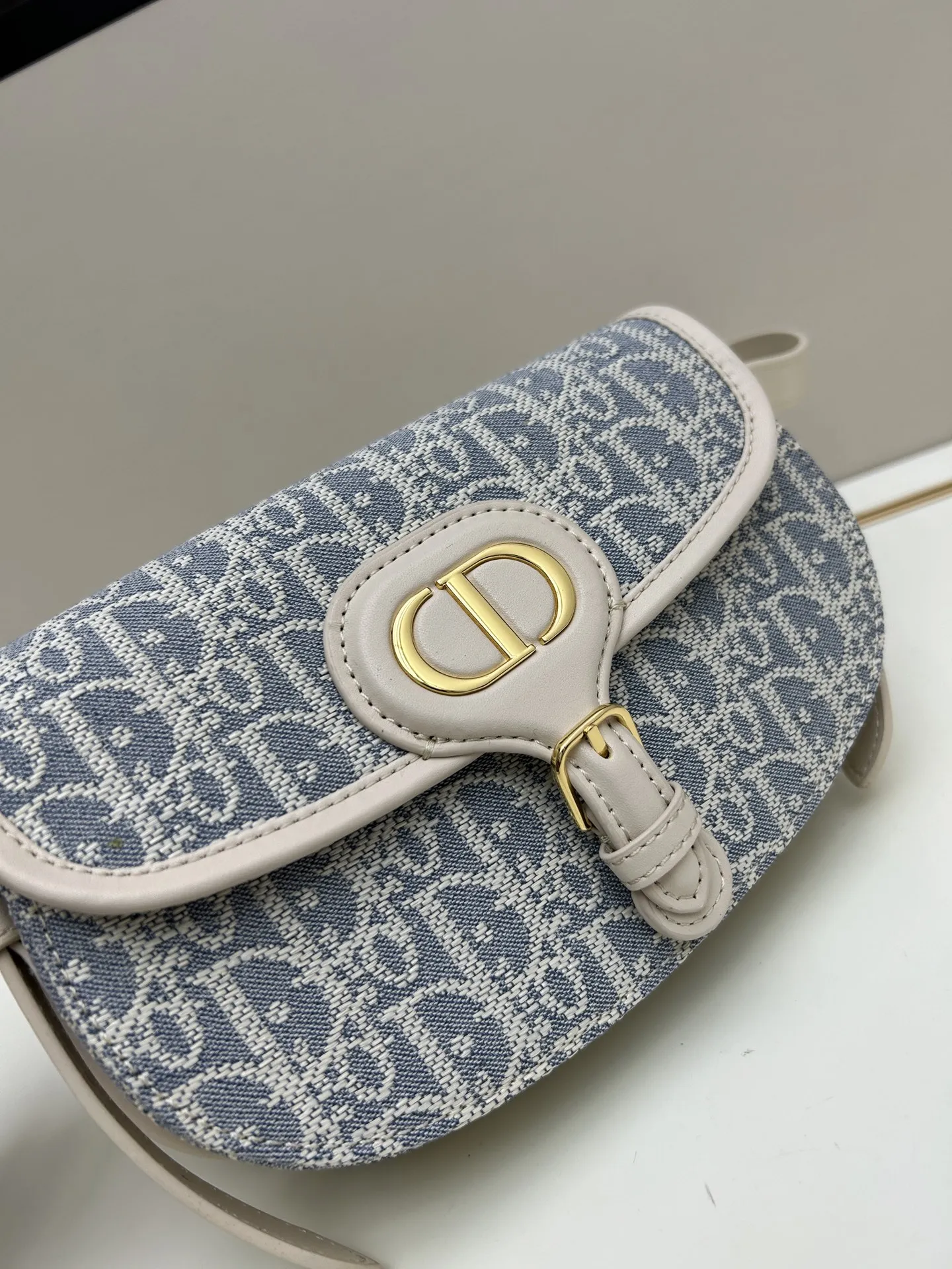 Christian Dior ブルー横型レトロバッグ - 画像 (5)