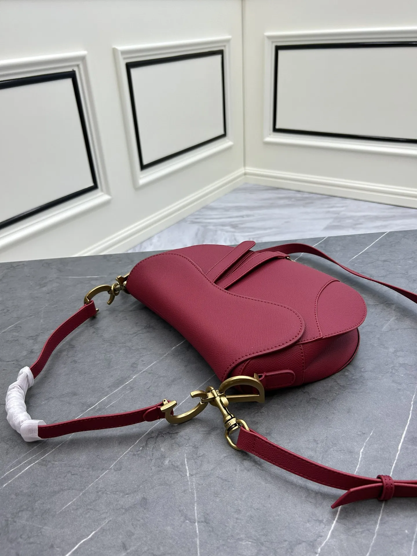 Christian Dior レッド サドルバッグ 細肩帯 - 画像 (4)