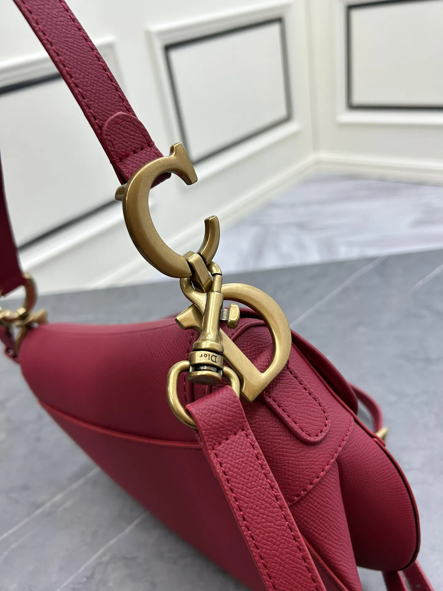 Christian Dior レッド サドルバッグ 細肩帯 - 画像 (7)