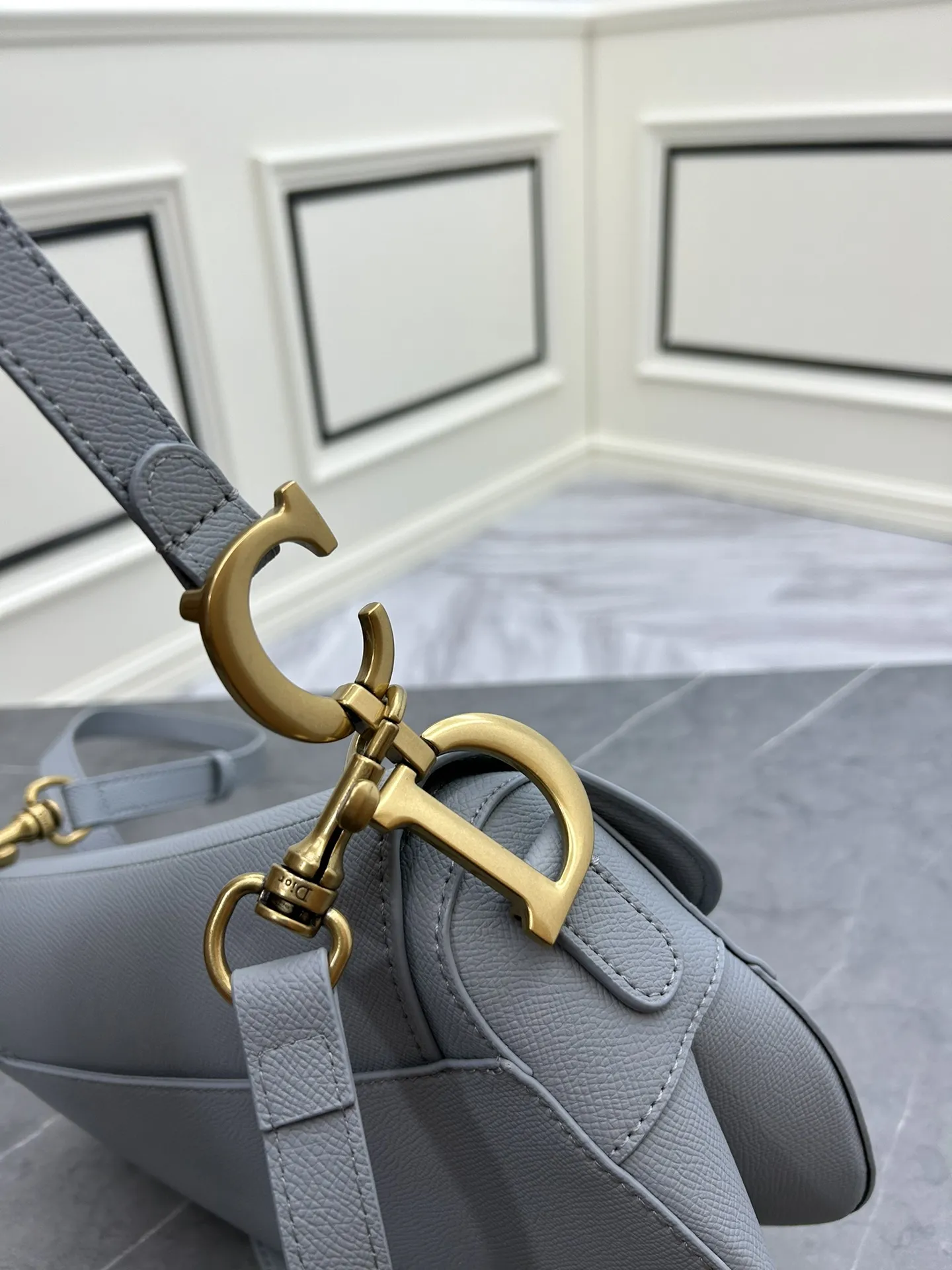 Christian Dior グレー サドルバッグ 細肩ストラップ - 画像 (7)