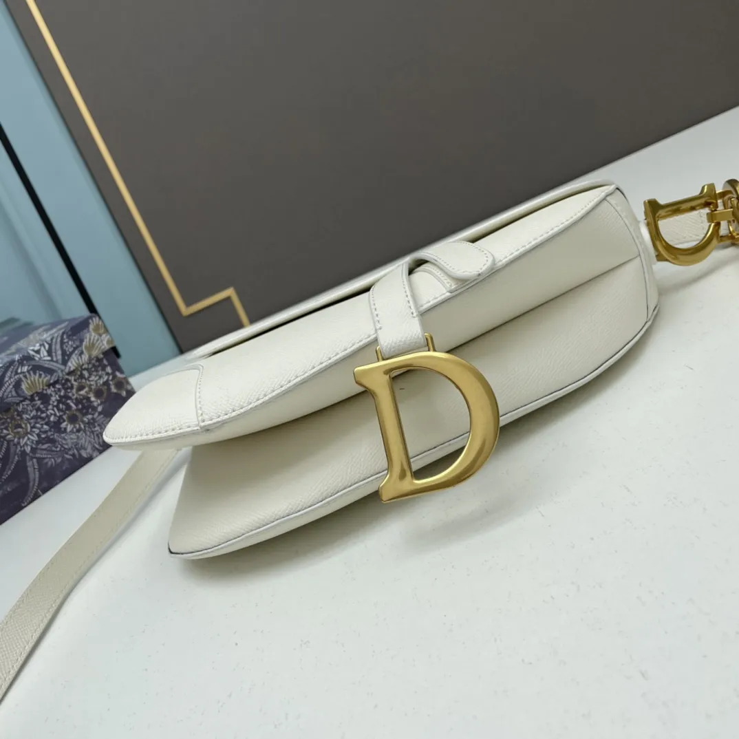 Diorサドルバッグ ホワイト 細肩帯スタイル - 画像 (6)
