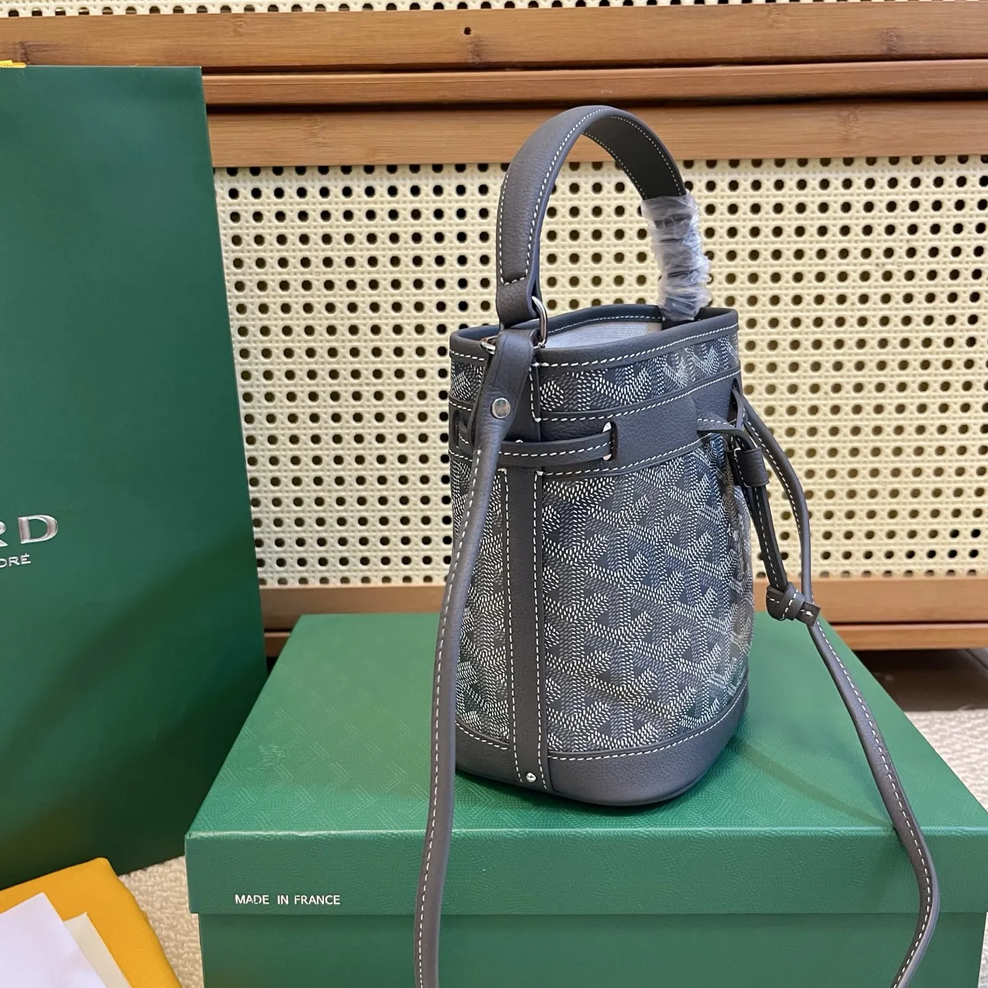 Goyard Petit Flot グレー ミニバケットバッグ - 画像 (3)