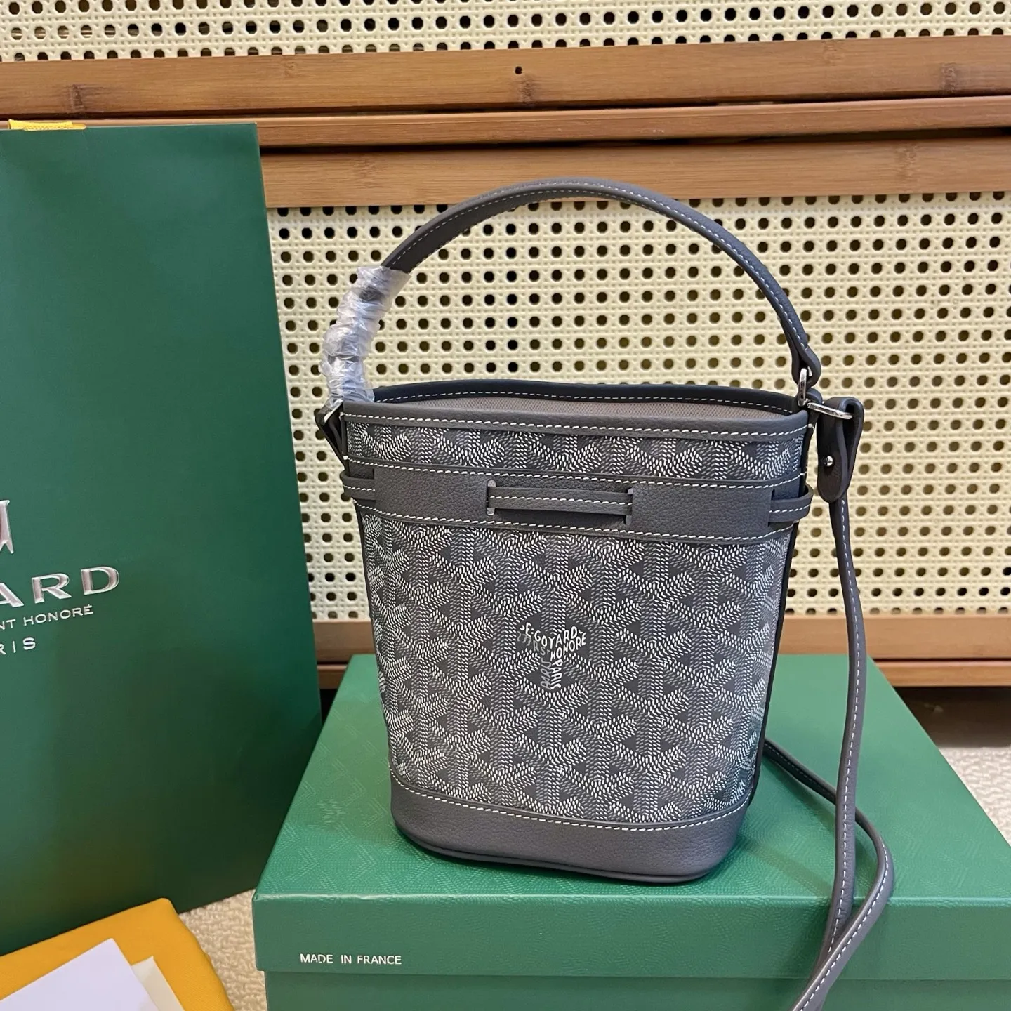 Goyard Petit Flot グレー ミニバケットバッグ - 画像 (4)