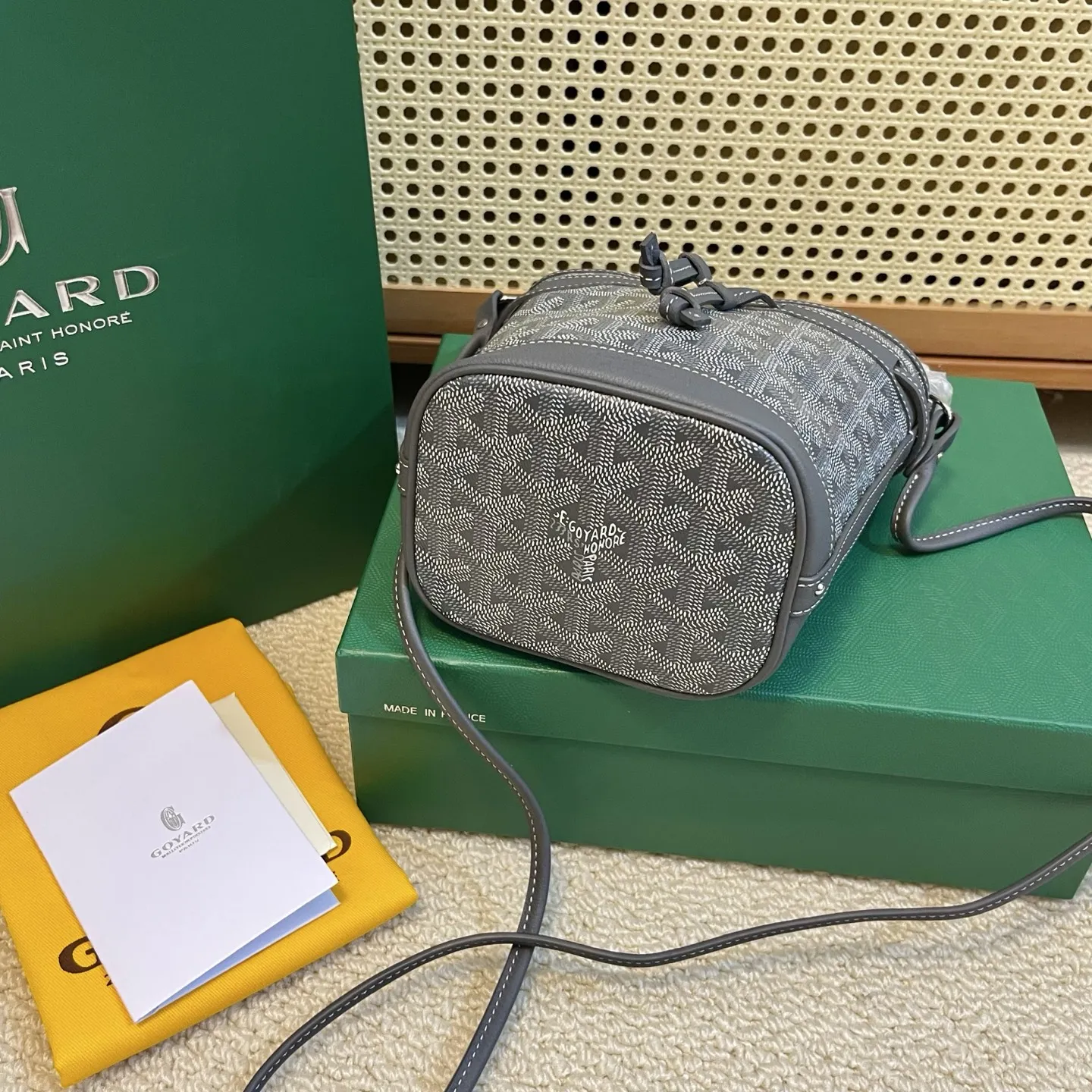 Goyard Petit Flot グレー ミニバケットバッグ - 画像 (5)