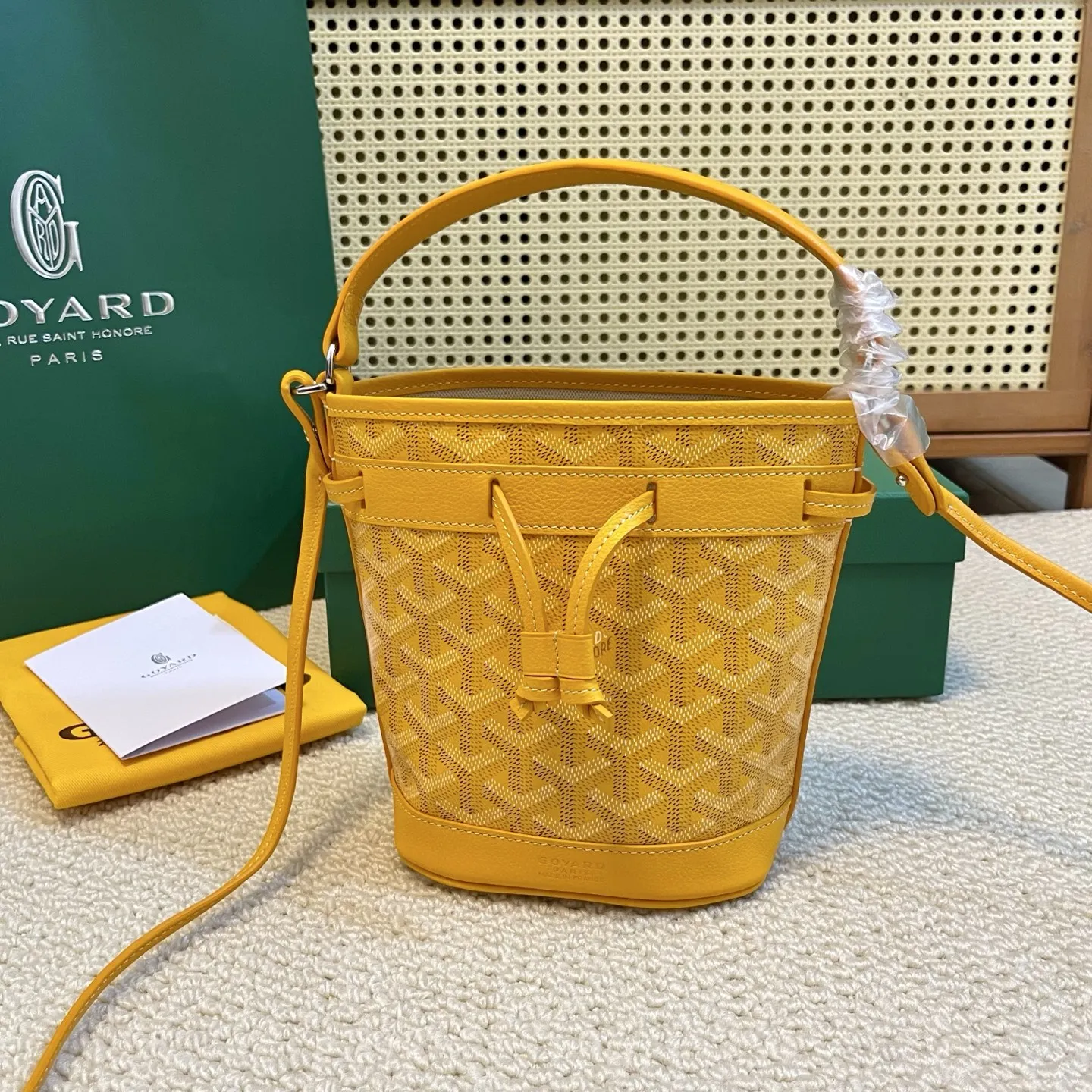 Goyard Petit Flot イエロー ミニバケットバッグ - 画像 (7)