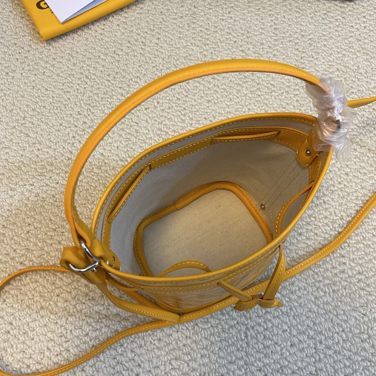 Goyard Petit Flot イエロー ミニバケットバッグ - 画像 (9)