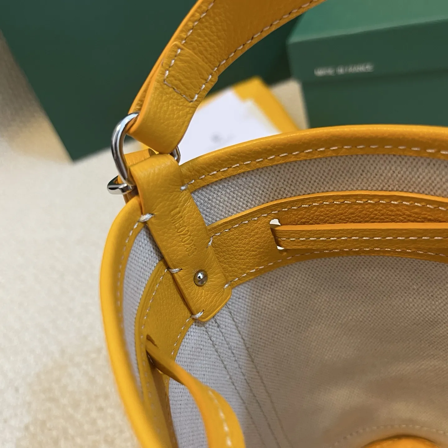 Goyard Petit Flot イエロー ミニバケットバッグ - 画像 (10)