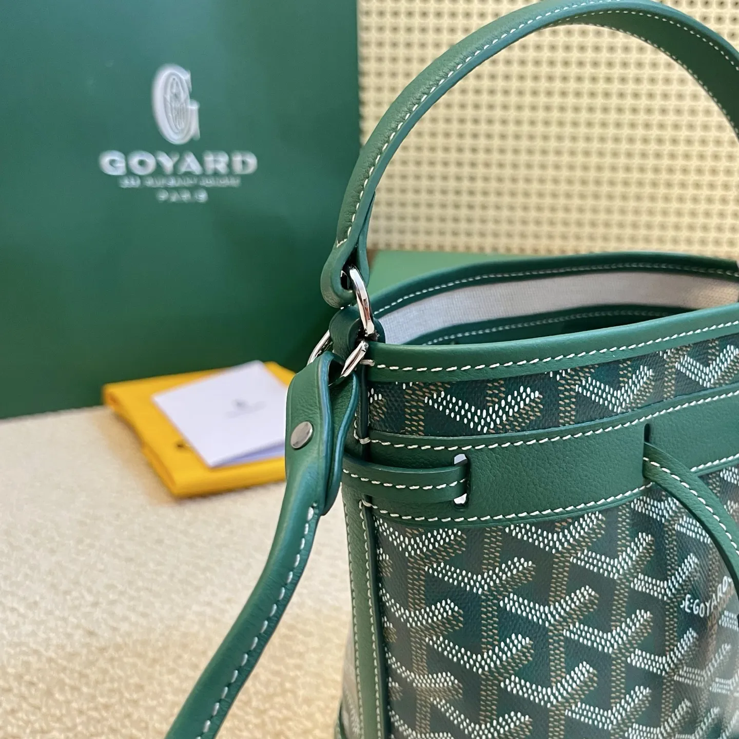 Goyard Petit Flot グリーン ミニバケットバッグ - 画像 (6)