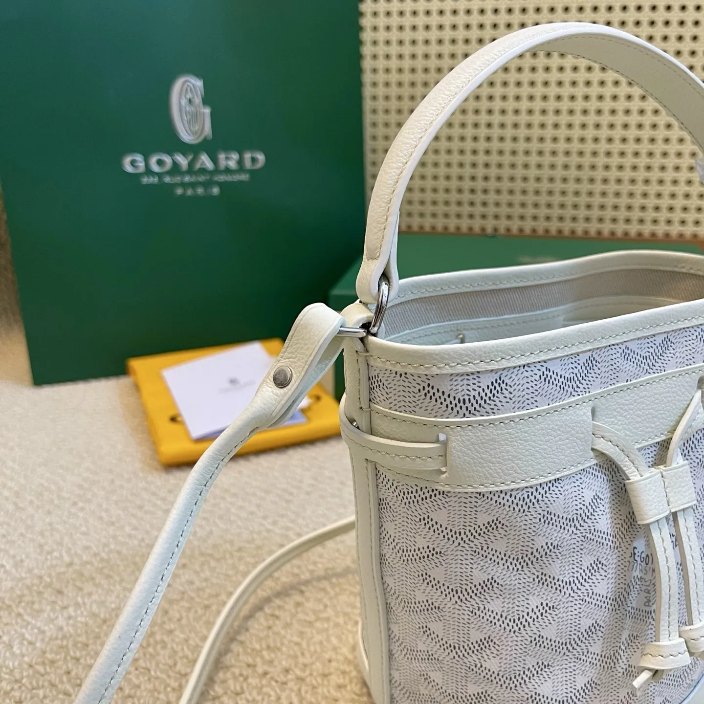 Goyard Petit Flot ミニバケットバッグ ホワイト - 画像 (6)