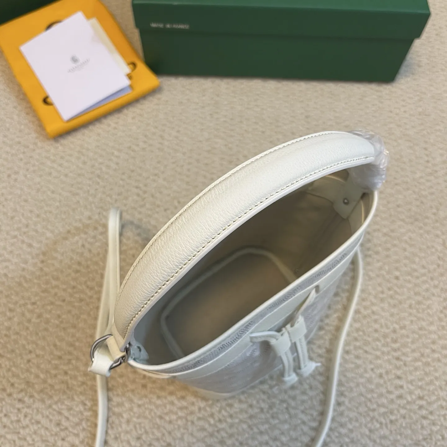 Goyard Petit Flot ミニバケットバッグ ホワイト - 画像 (8)