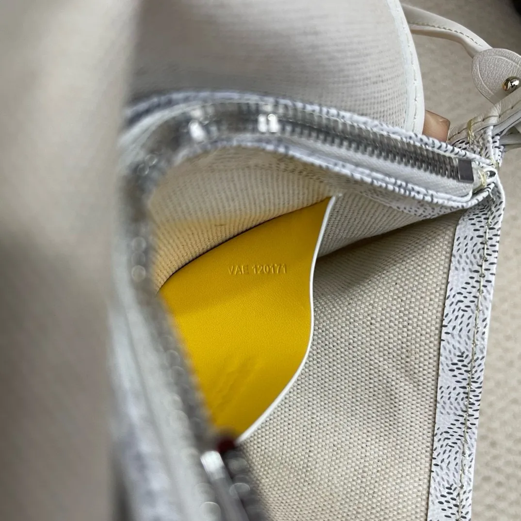 Goyard 白 三層ポーチバッグ - 画像 (10)