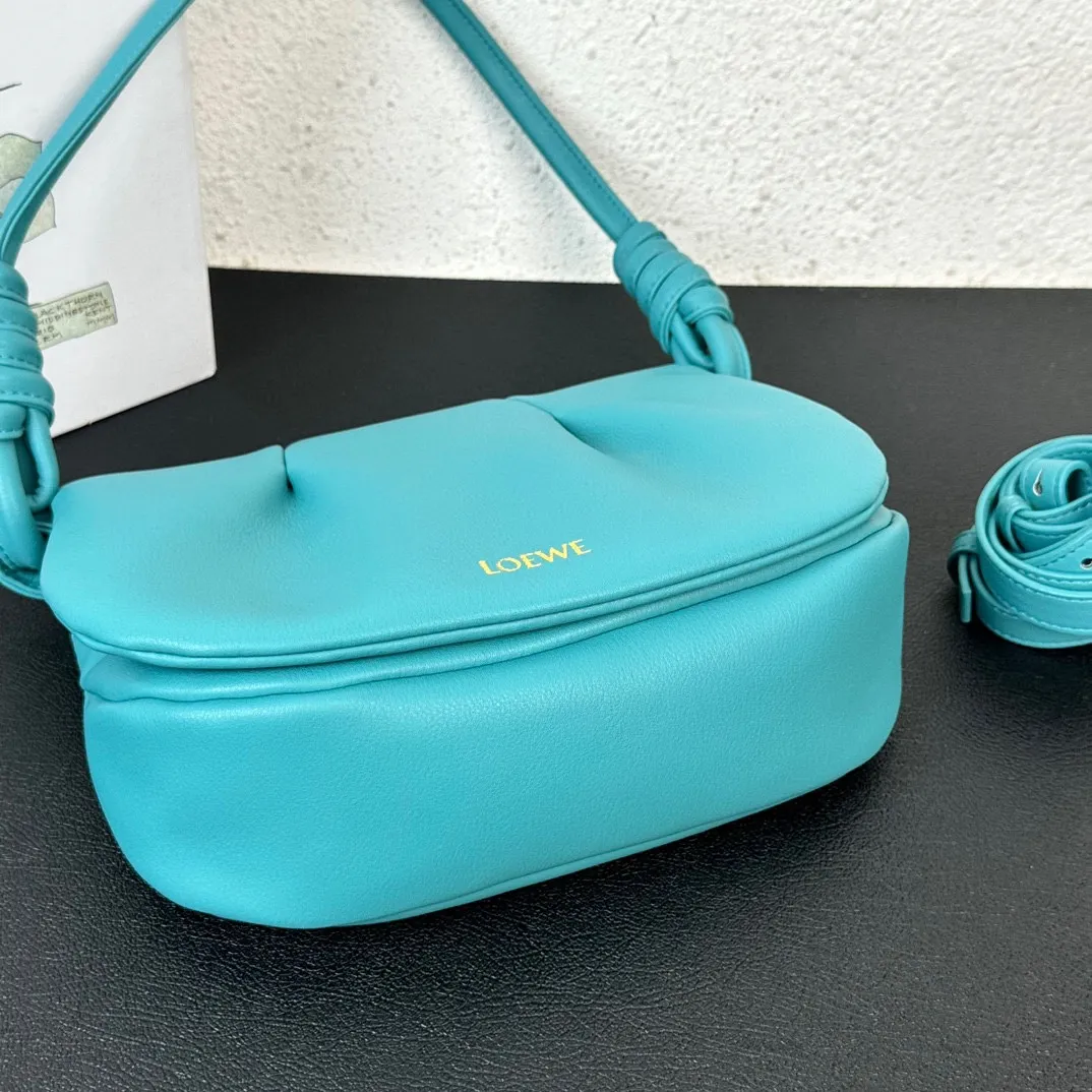 LOEWE Paseo ターコイズ 中古アンダーアームバッグ - 画像 (5)