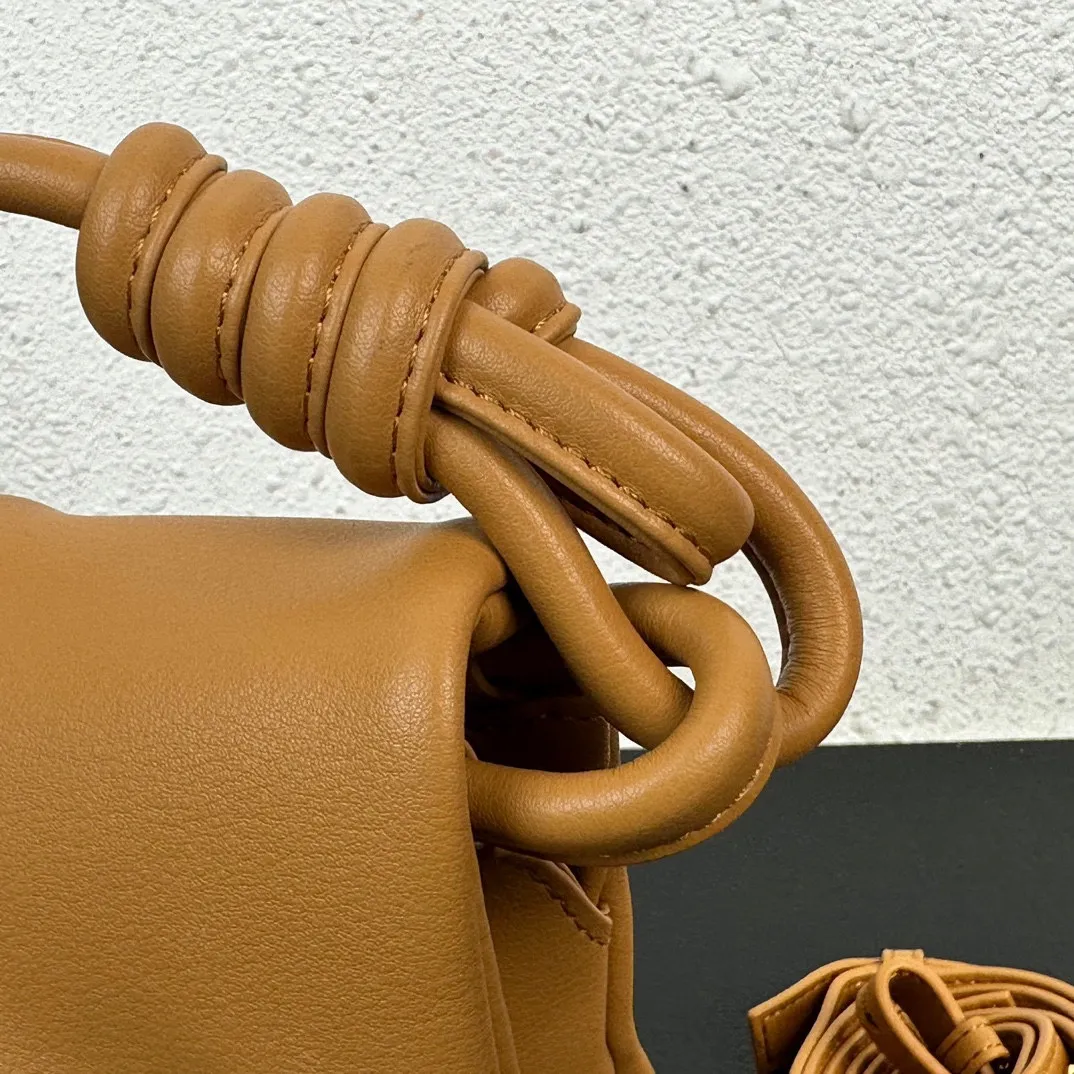 LOEWE Paseo 中古ショルダーバッグ - 画像 (6)