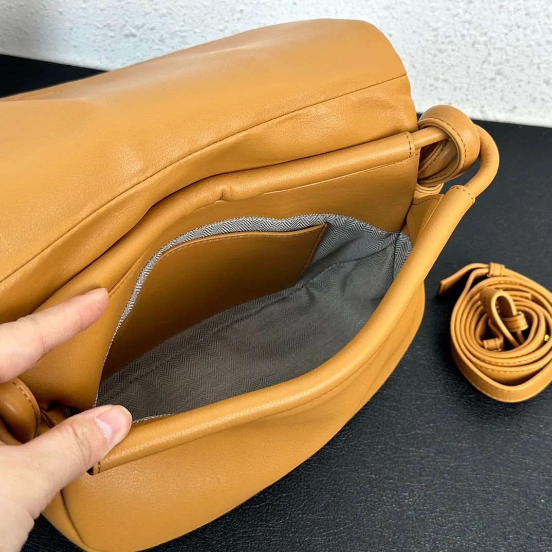 LOEWE Paseo 中古ショルダーバッグ - 画像 (8)