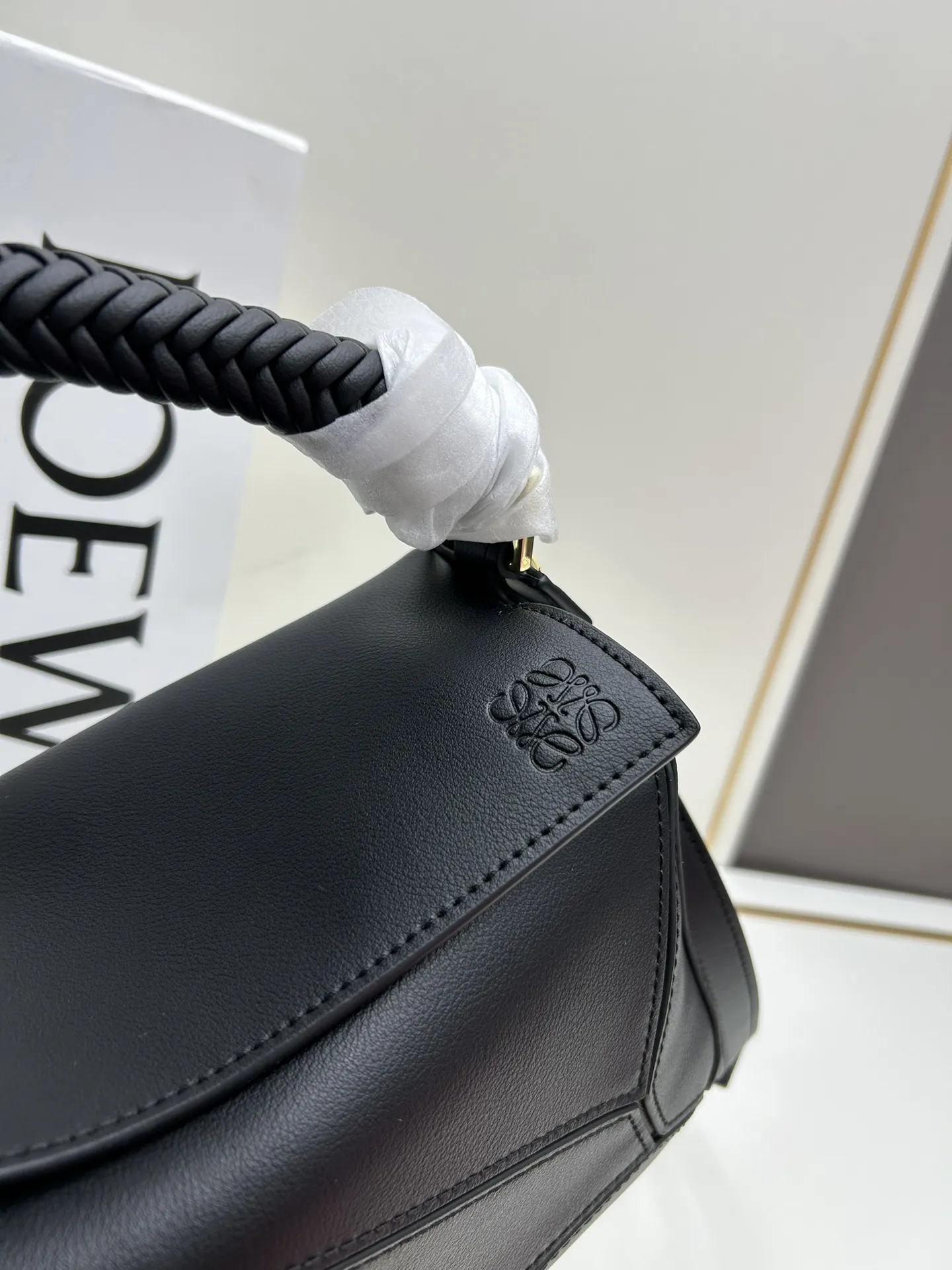 LOEWE 720 Puzzle バッグ ブラック 小型 - 画像 (5)