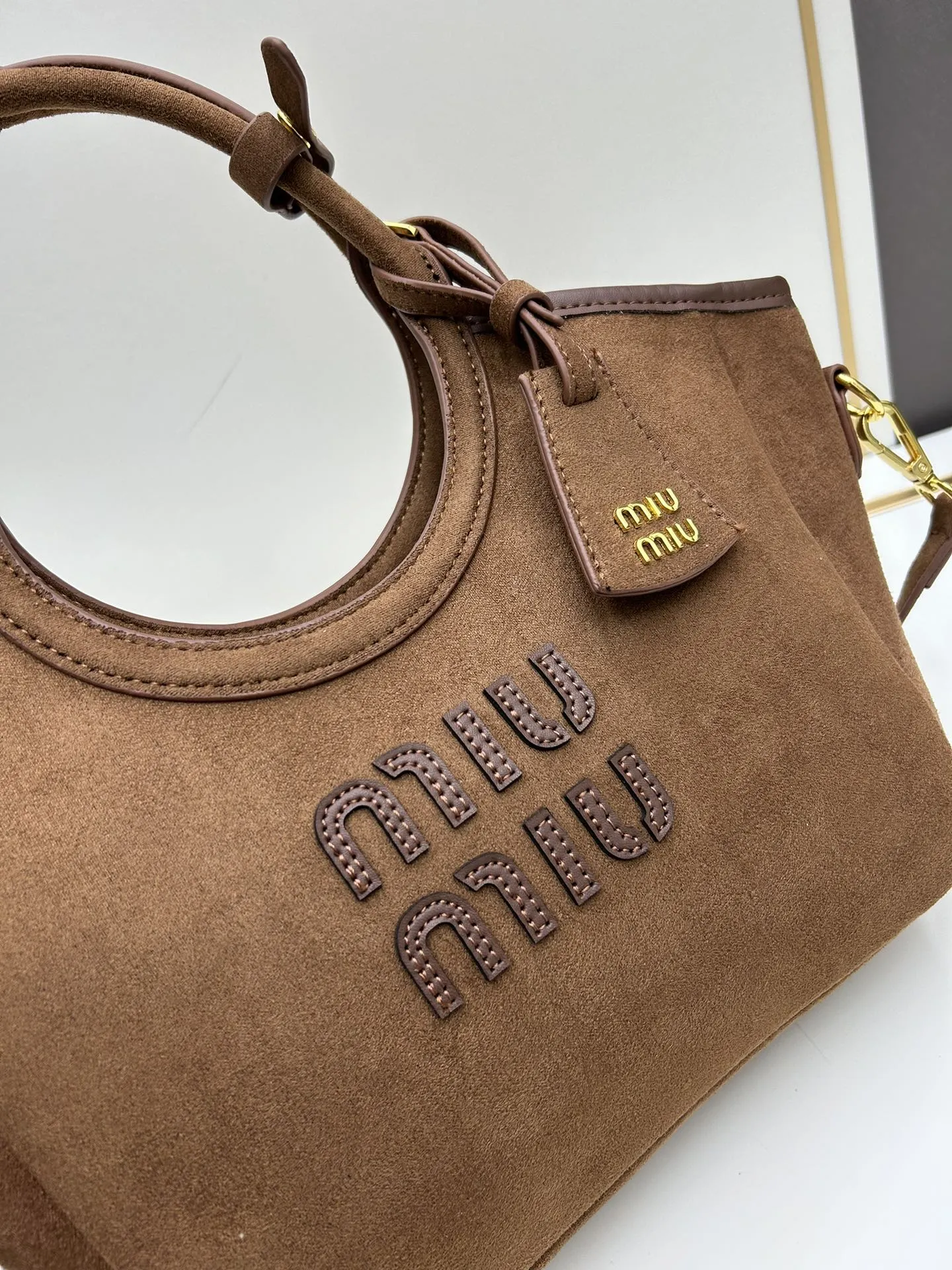 Miu Miu 茶色スエードトートバッグ8818小号 - 画像 (7)