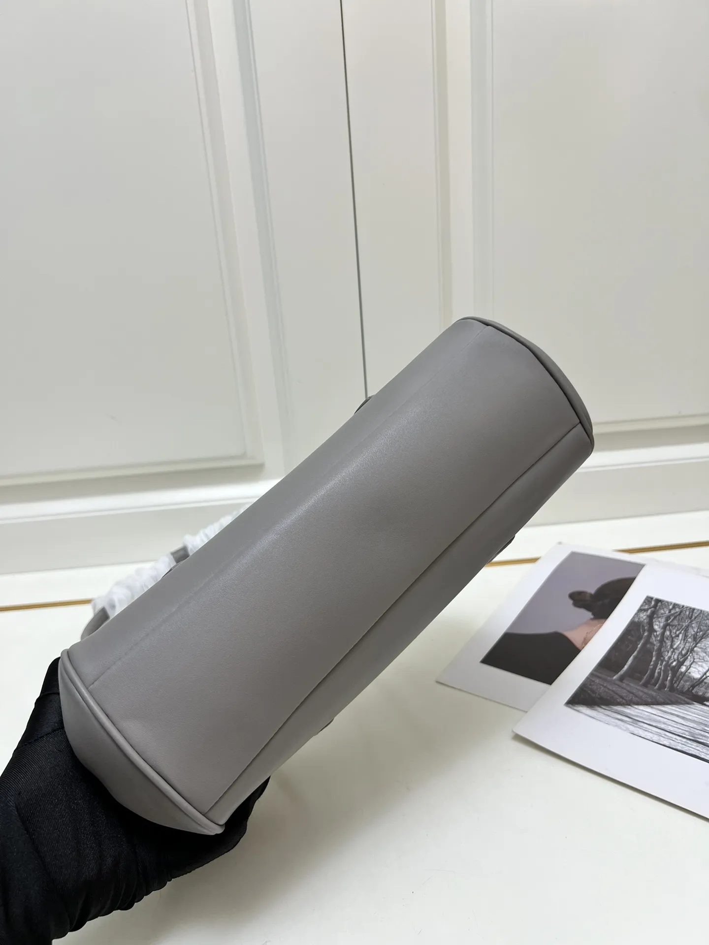 MiuMiu缪缪 グレー ハーフリジッドバッグ H08875 - 画像 (7)