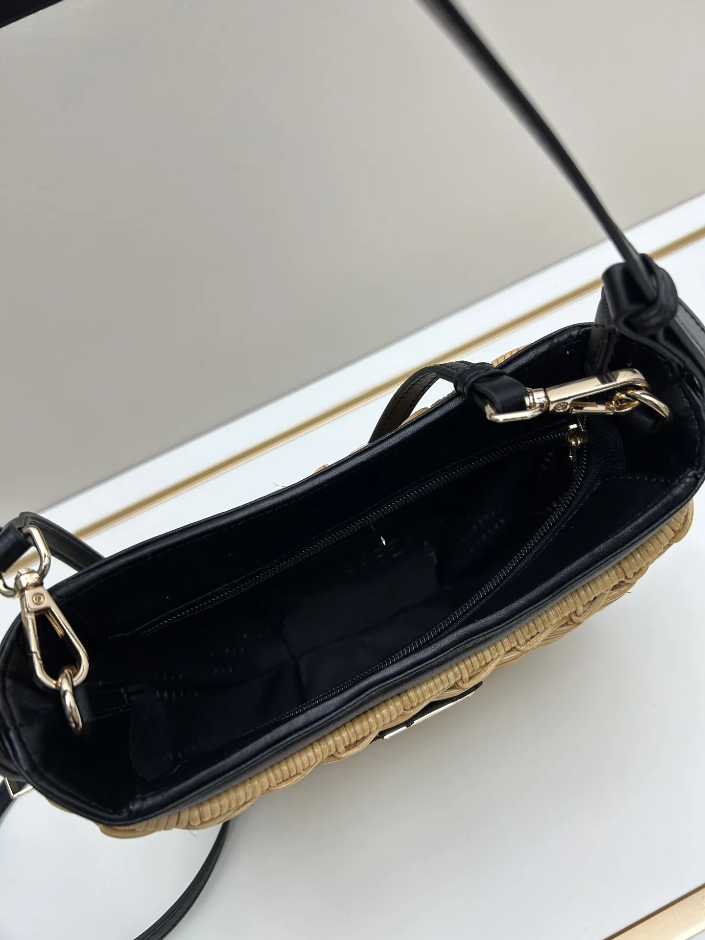 PRADA編み風バッグブラックビーチスタイル2528 - 画像 (8)