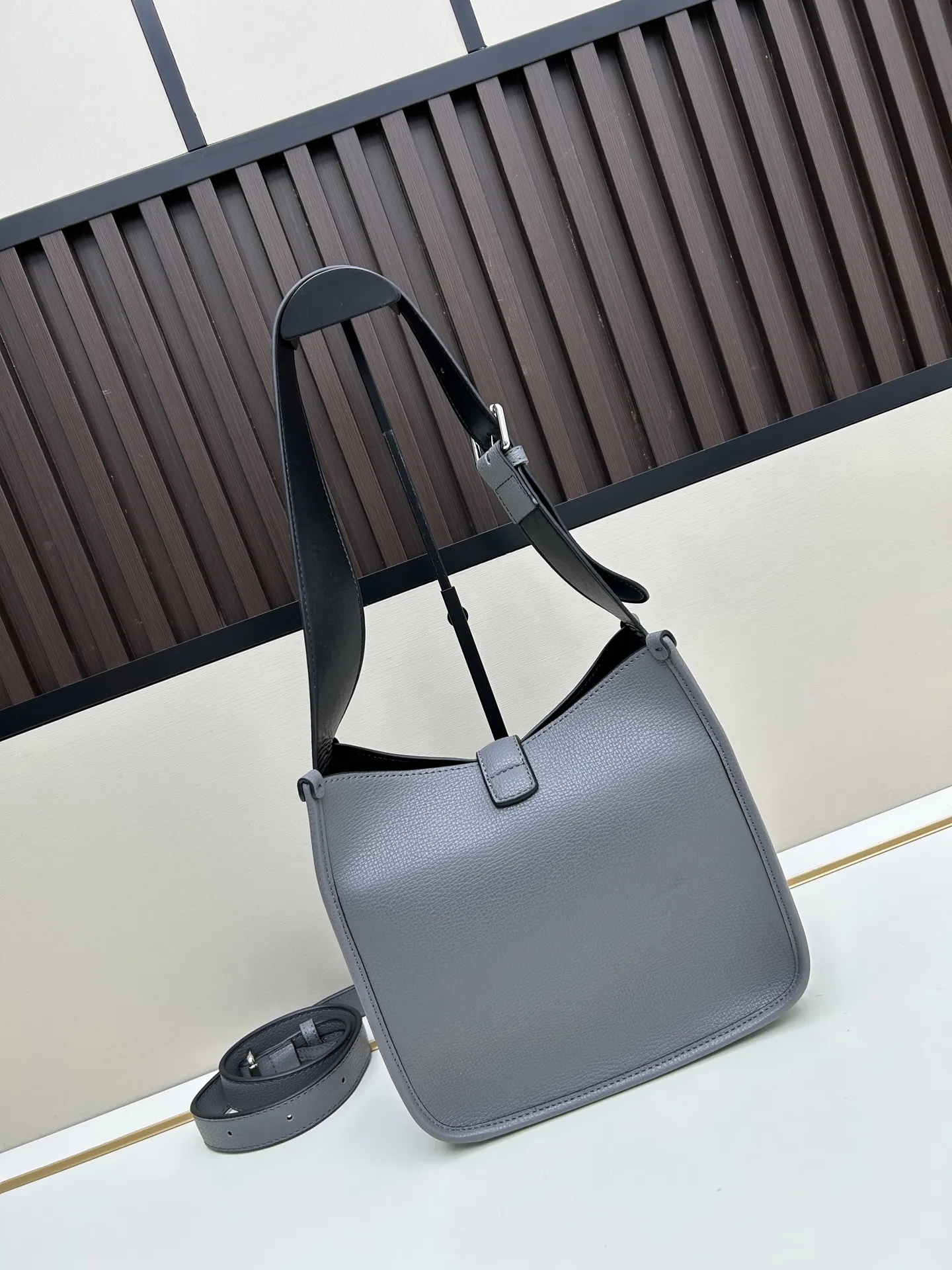 PRADA グレー スタイル3537# ショルダーバッグ - 画像 (3)