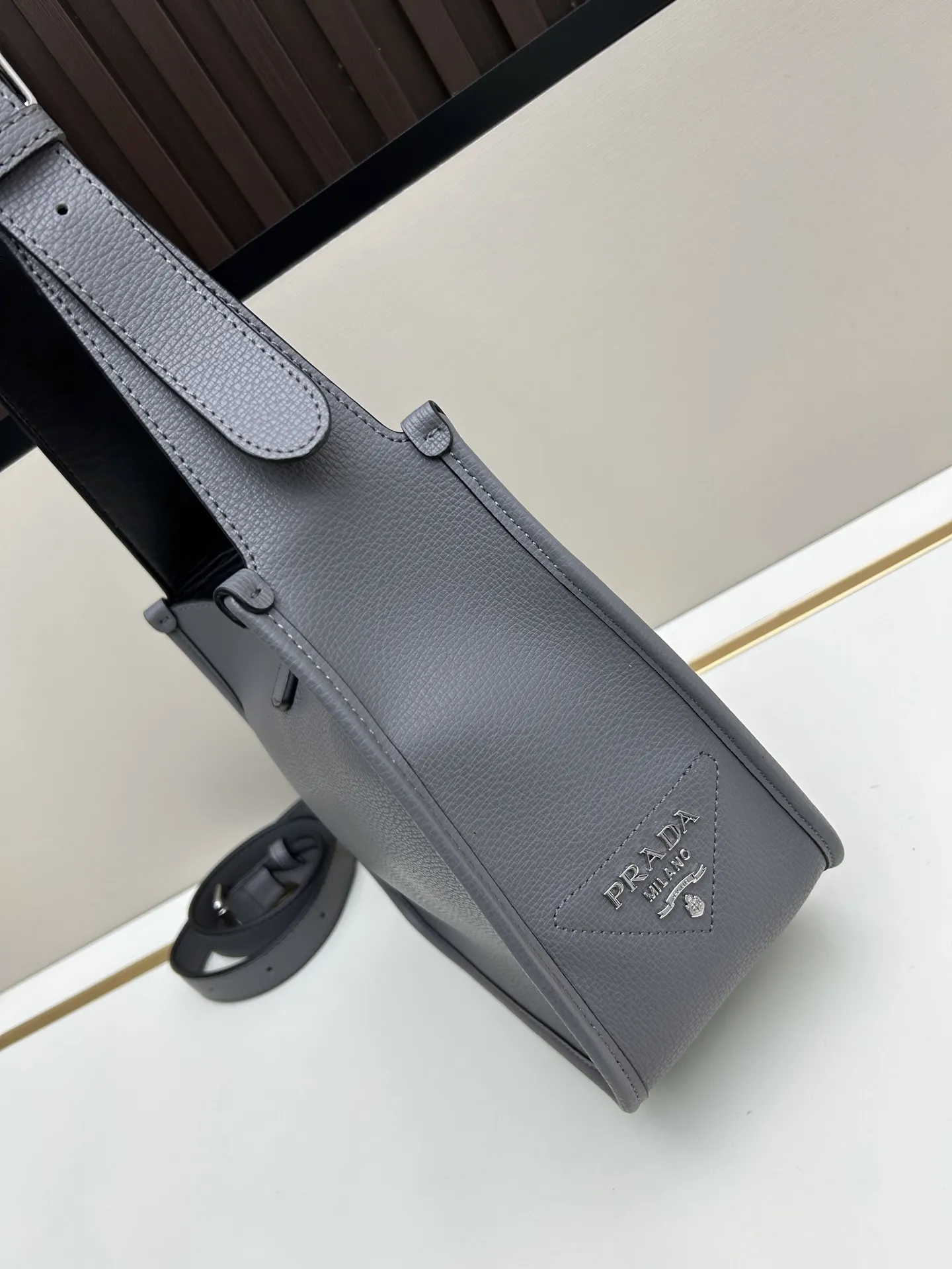 PRADA グレー スタイル3537# ショルダーバッグ - 画像 (4)