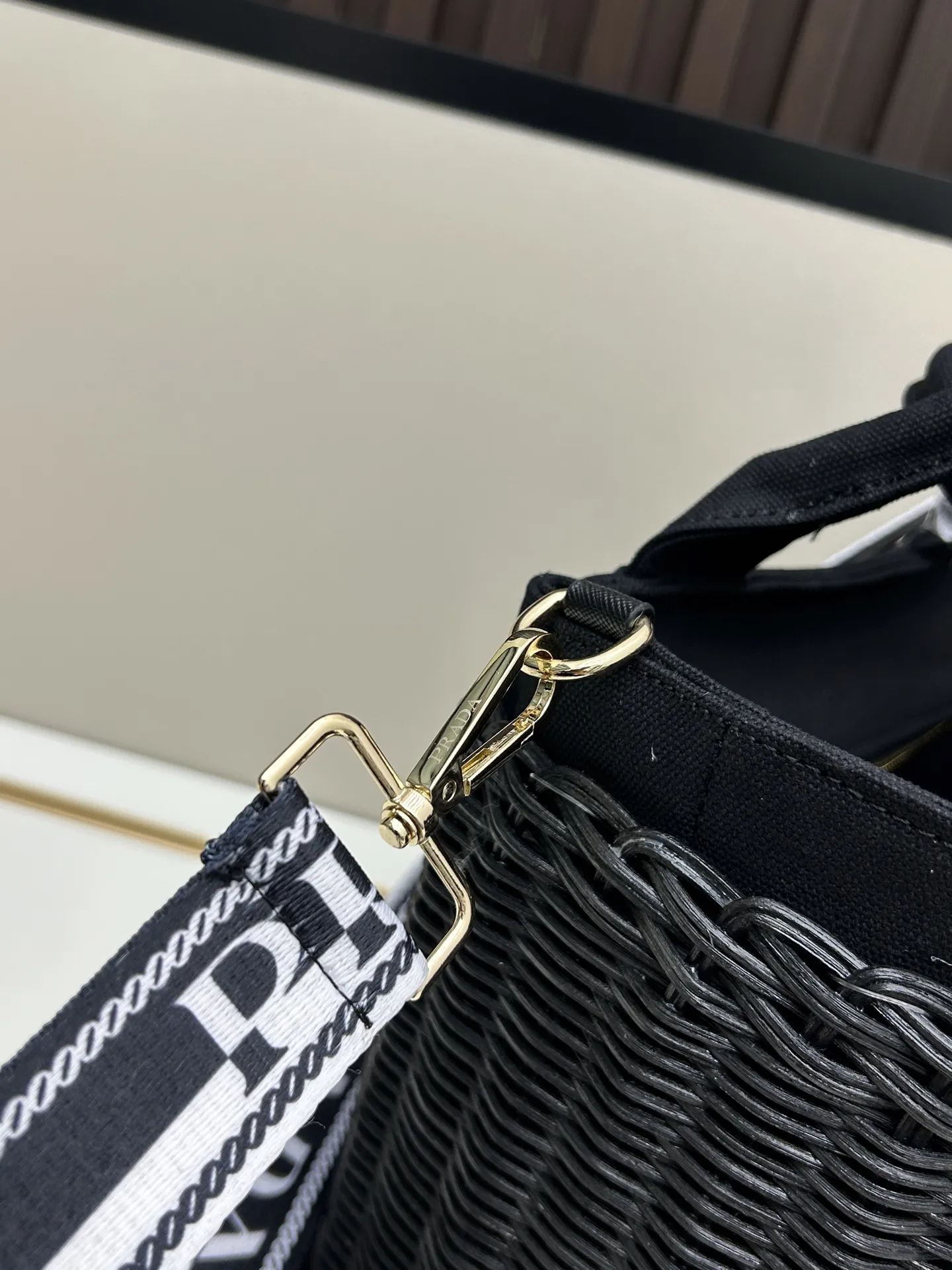 Prada黒色リゾートスタイルバッグ2530 - 画像 (7)