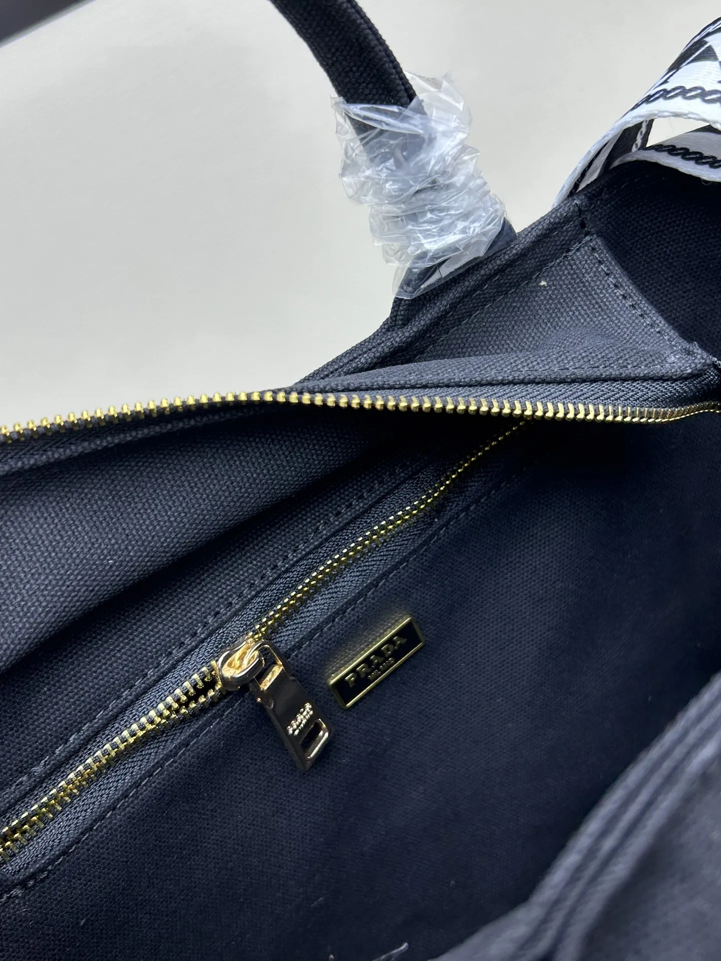 Prada黒色リゾートスタイルバッグ2530 - 画像 (9)