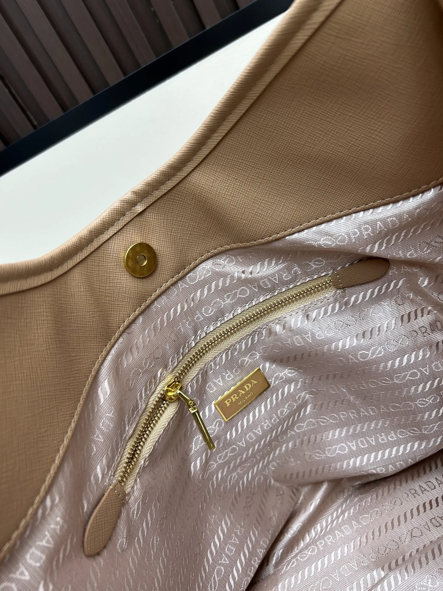 プラダ マリナー再生ナイロントートバッグ ベージュ - 画像 (8)